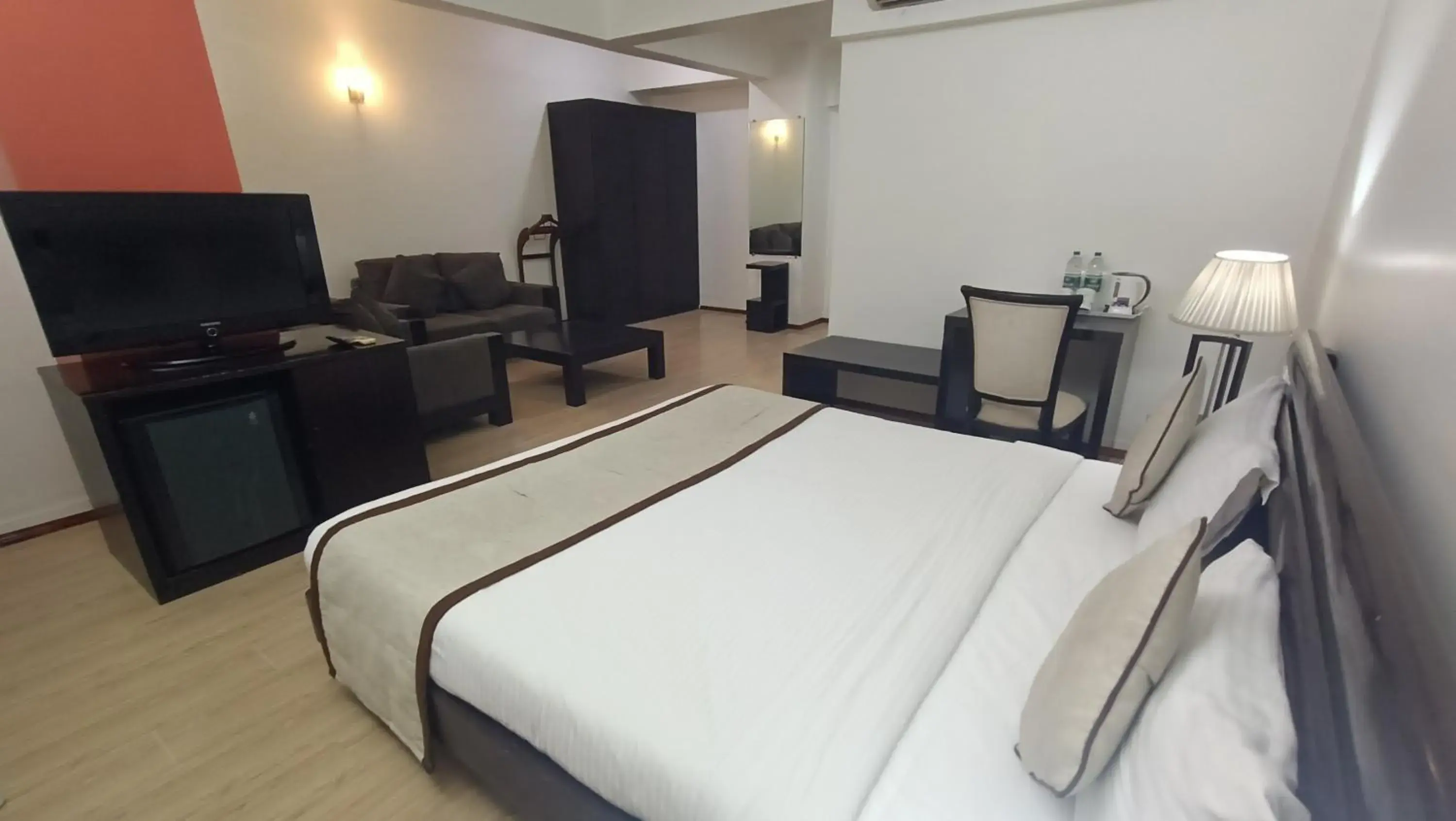 Suite - single occupancy in Inventree Hotel Pune Suite - single occupancy in Inventree Hotel Pune