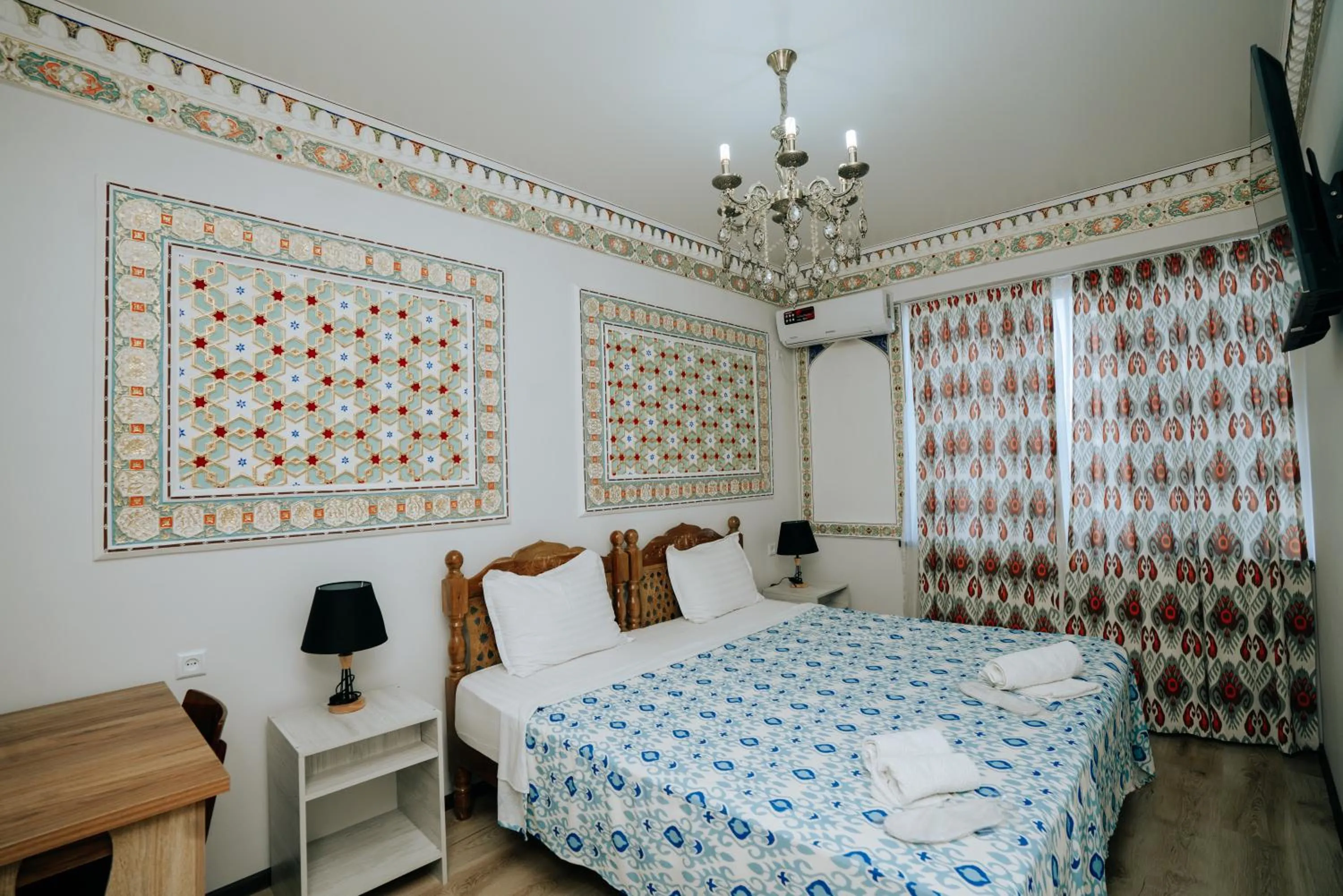 Double Room with Private Bathroom in B-House Boutique with Terrace