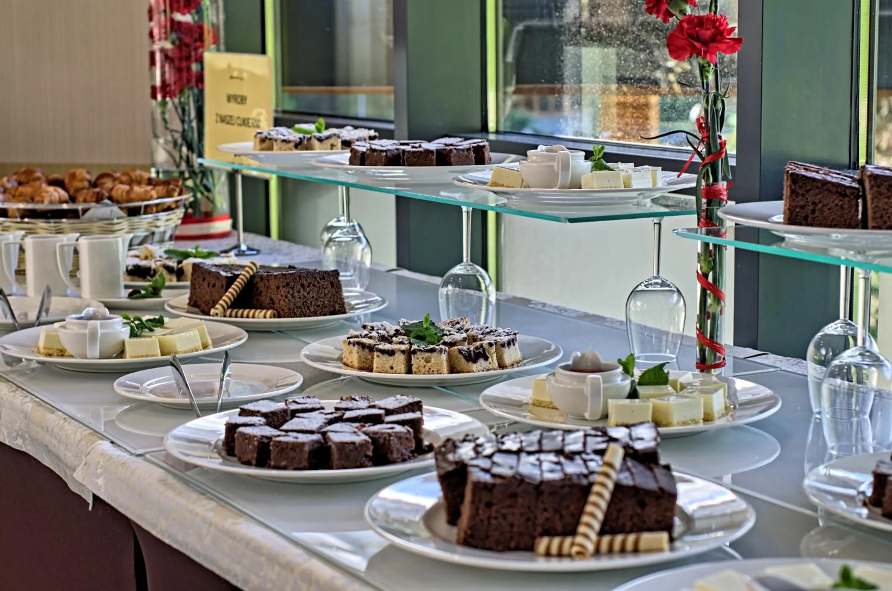 Food and drinks in Hotel Czarny Potok Resort SPA & Conference