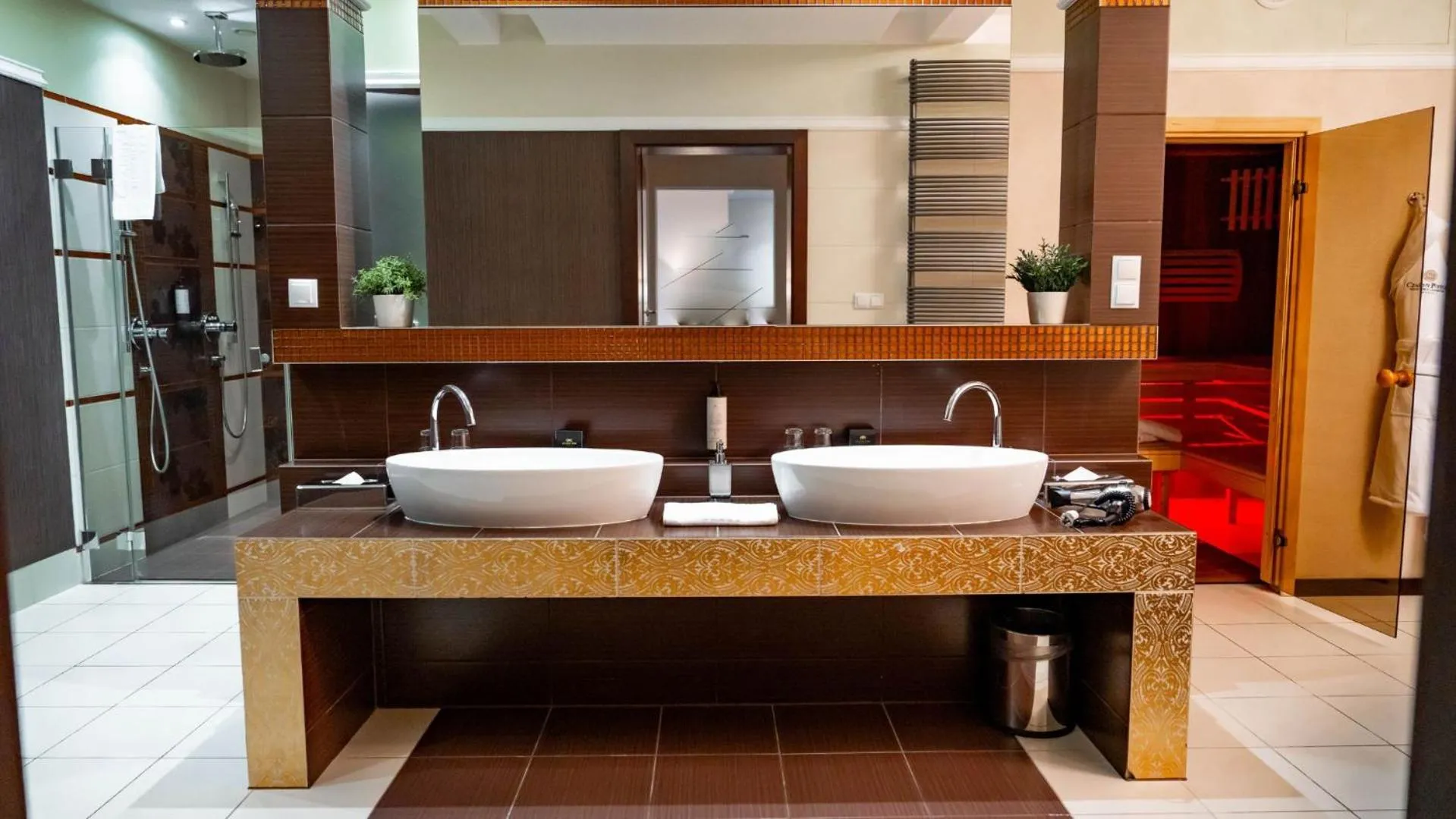 Bathroom in Hotel Czarny Potok Resort SPA & Conference