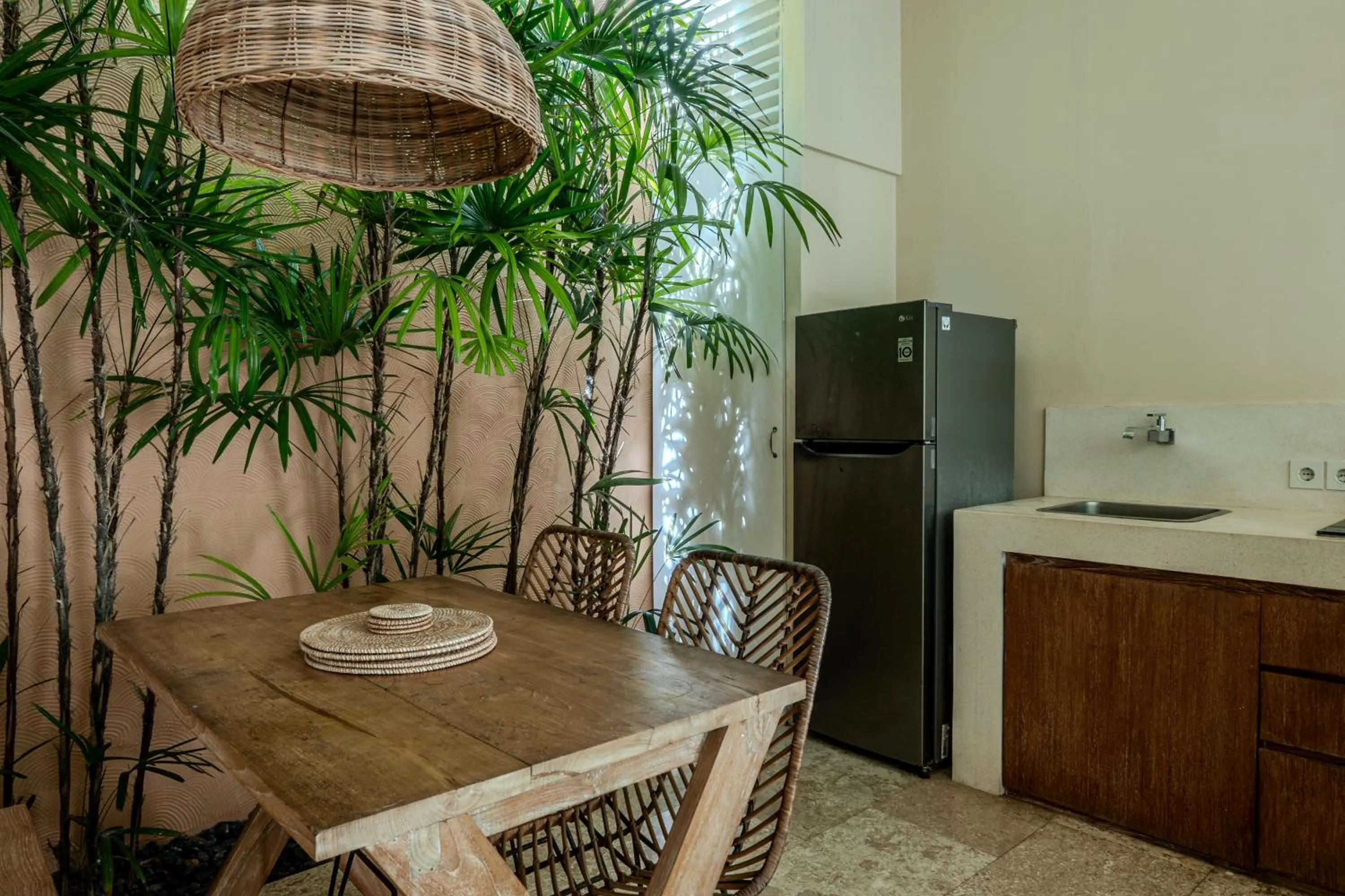 Kitchen or kitchenette in Kai Villas Lombok