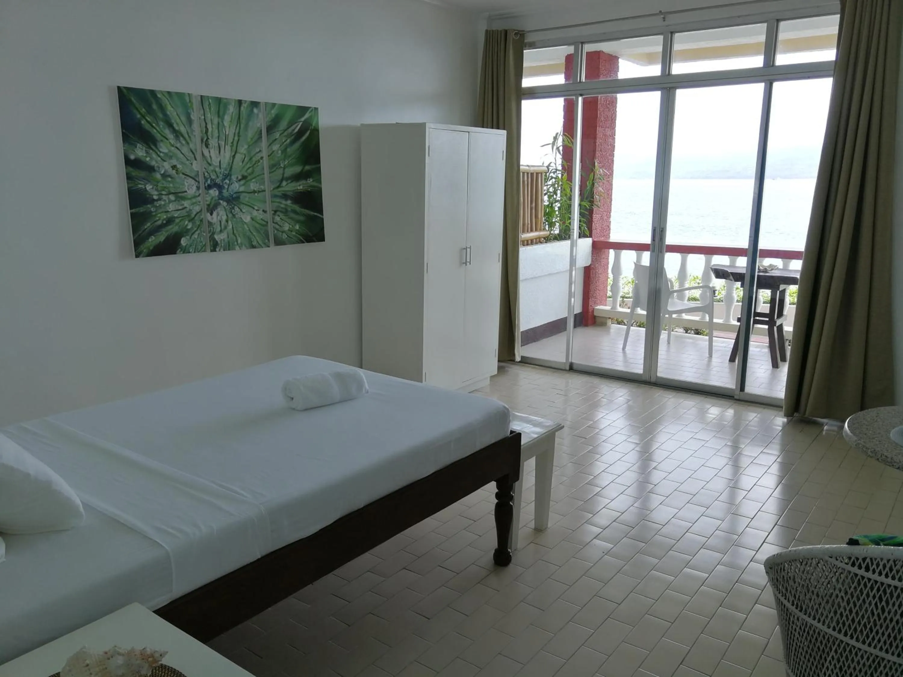 Bedroom, Bed in Wuthering Heights Bed & Breakfast by the Sea