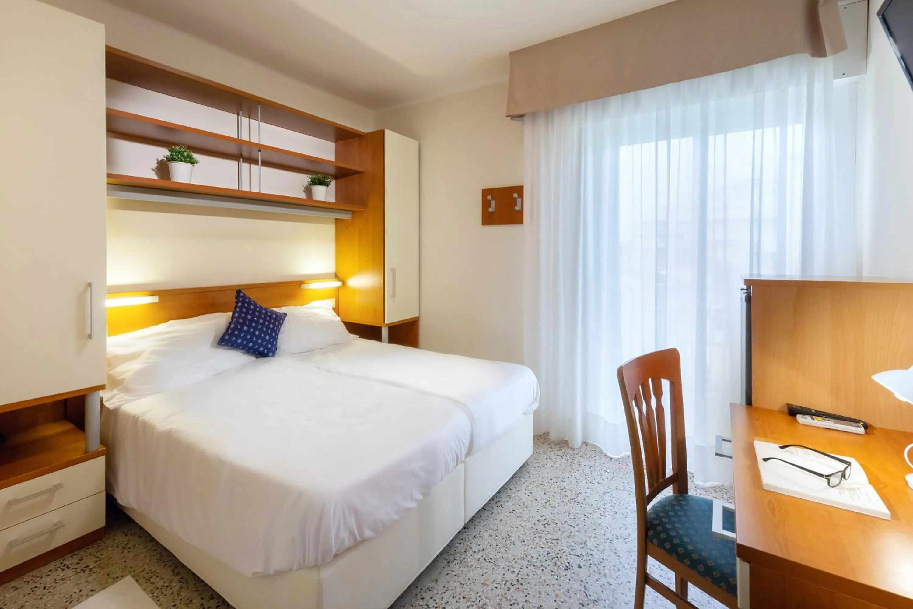 Photo of the whole room, Bed in Hotel Verona