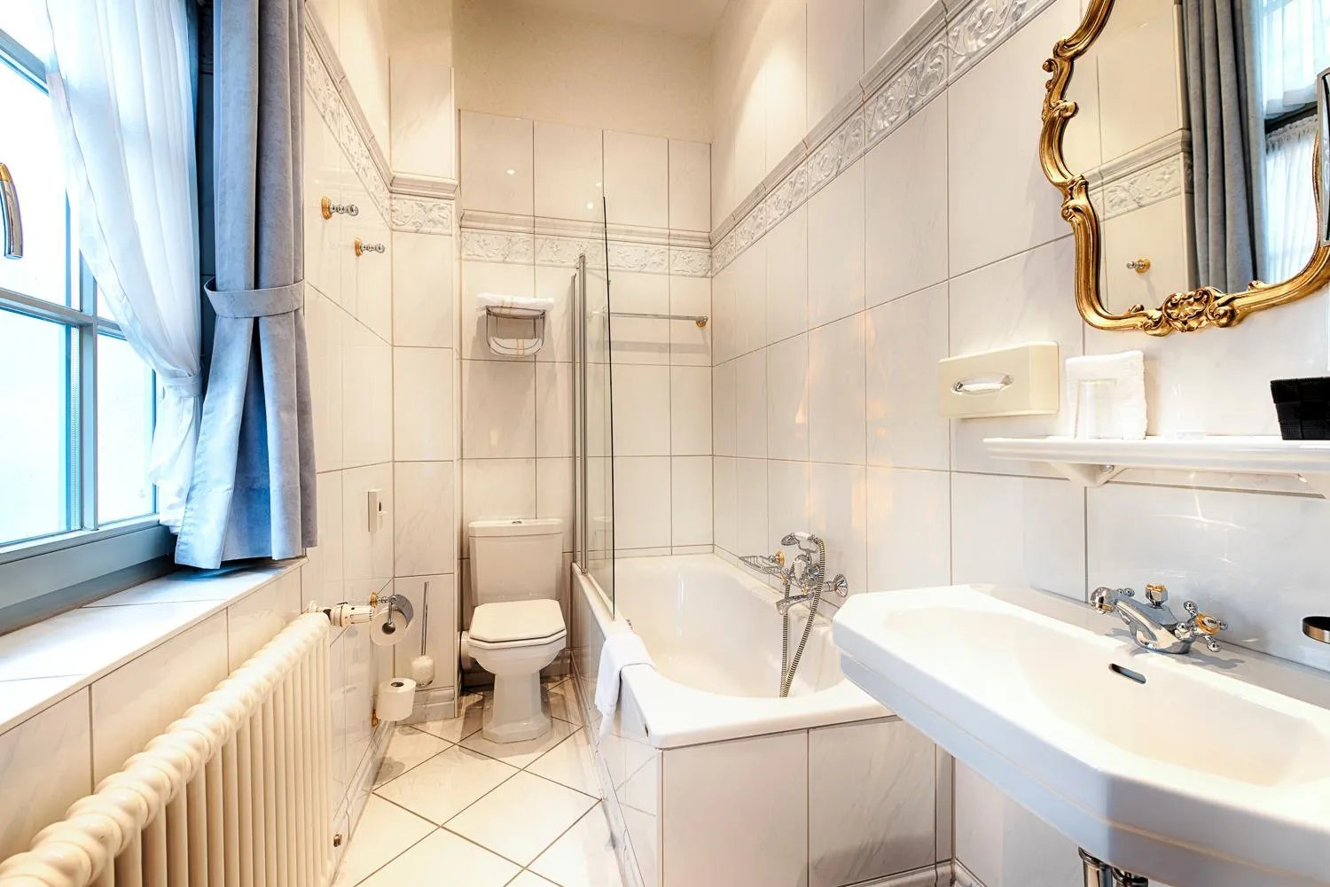 Bathroom in Hotel Villa Heine Wellness & Spa