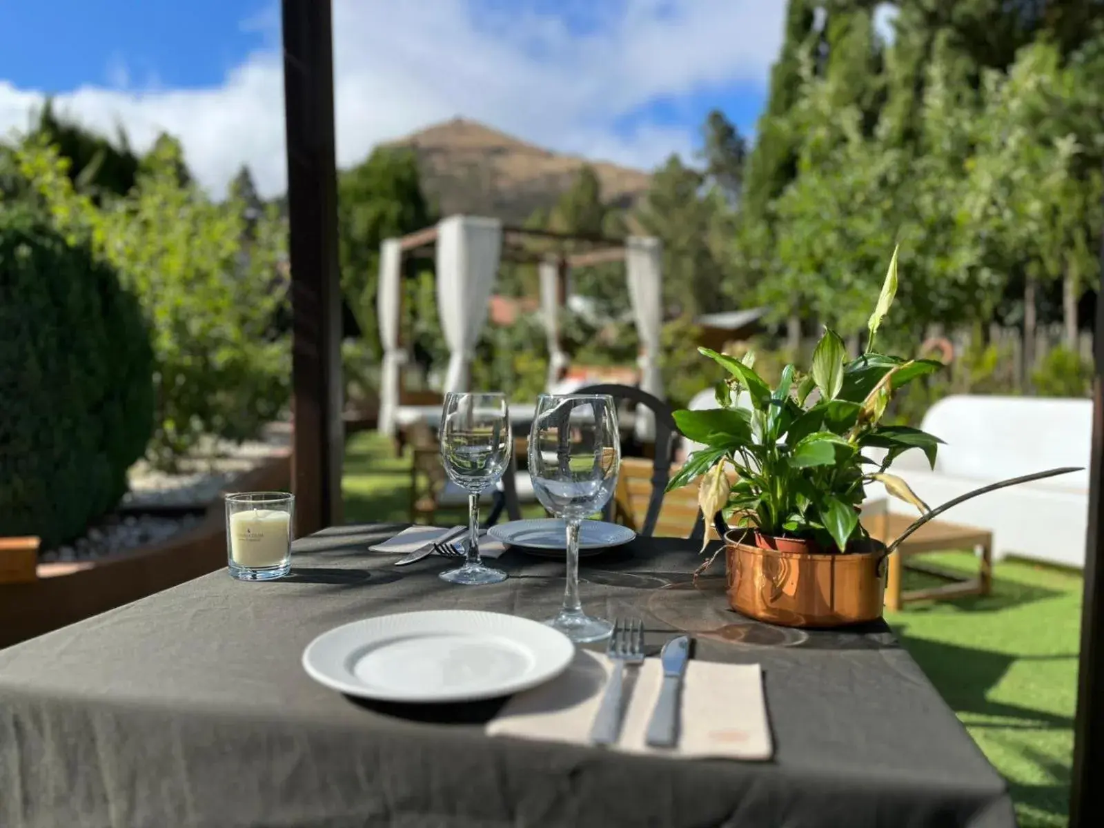 Restaurant/places to eat in Hotel Rural El Refugio - Solo Adultos Restaurant/places to eat in Hotel Rural El Refugio - Solo Adultos