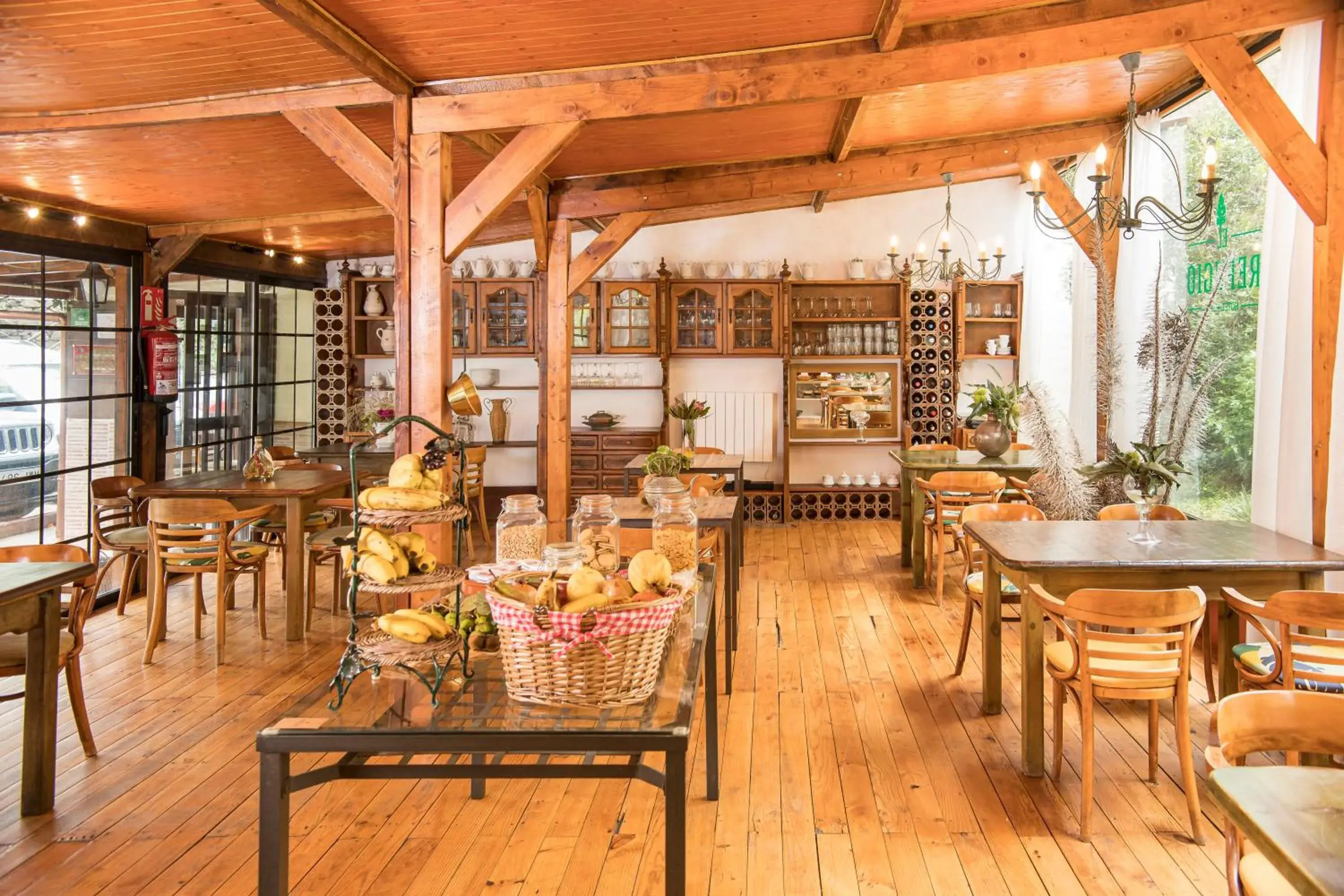 Restaurant/places to eat in Hotel Rural El Refugio - Solo Adultos Restaurant/places to eat in Hotel Rural El Refugio - Solo Adultos