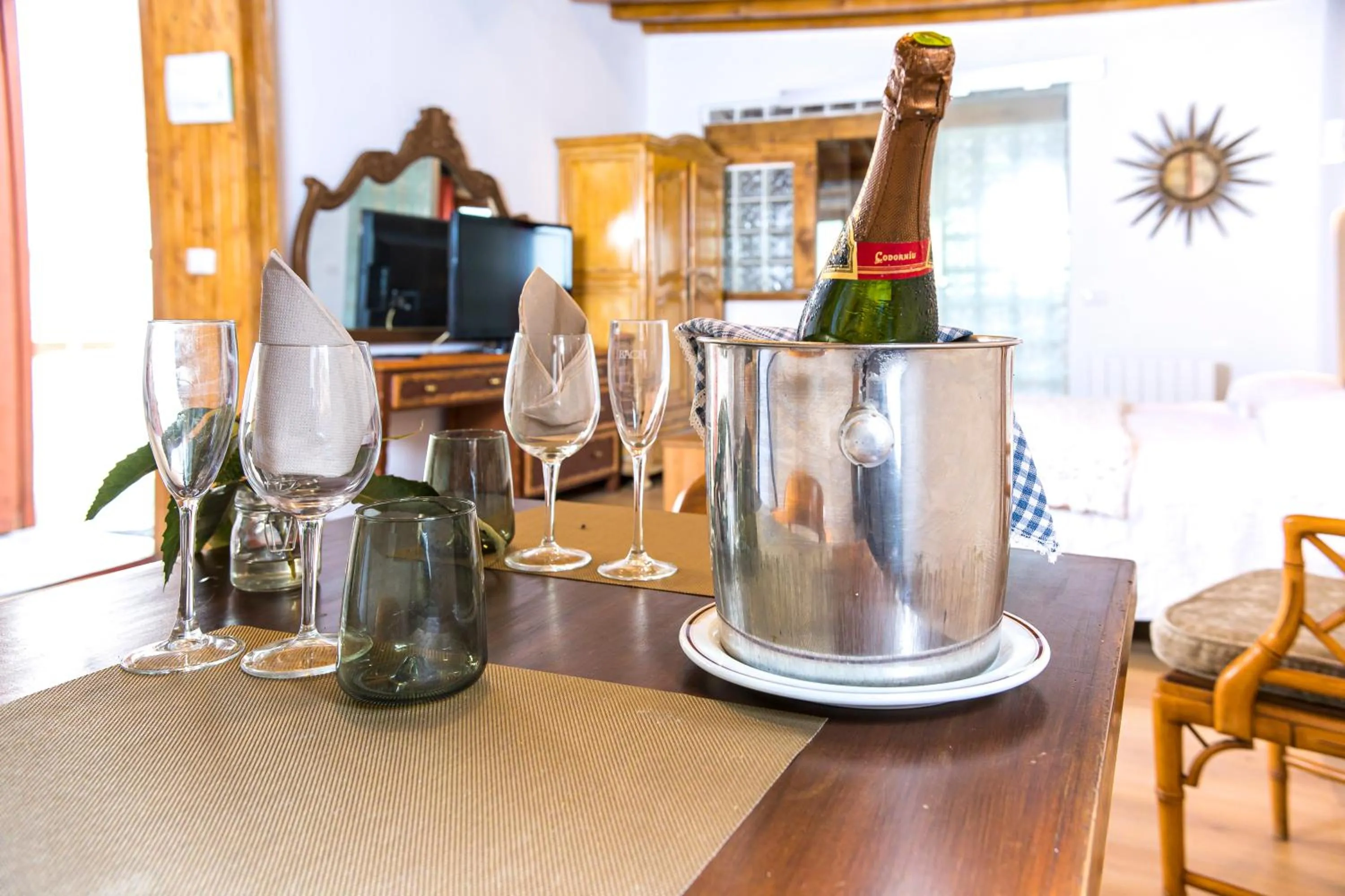 Food and drinks in Hotel Rural El Refugio - Solo Adultos