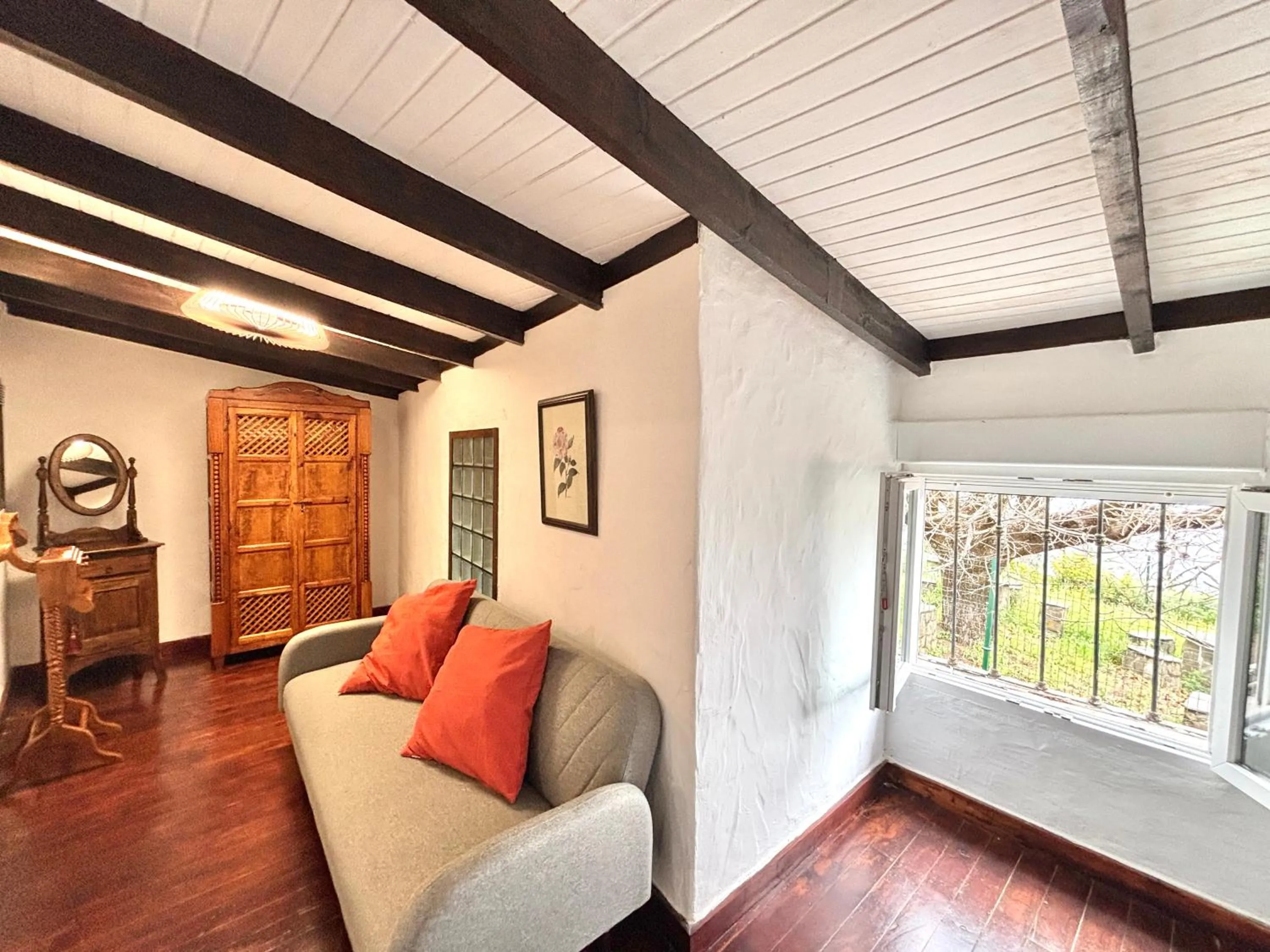 Living room in Hotel Rural El Refugio - Solo Adultos