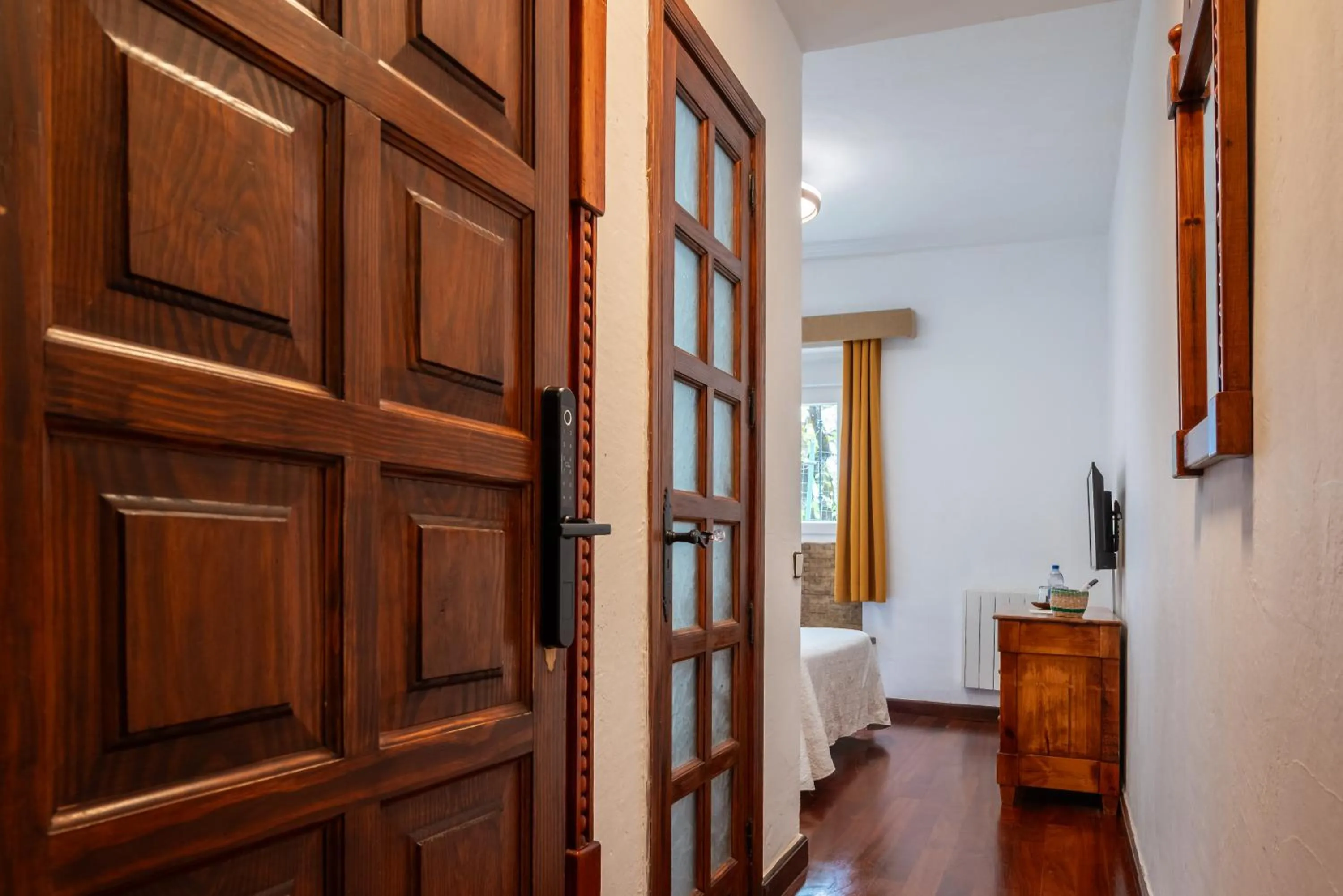 Photo of the whole room, Bed in Hotel Rural El Refugio - Solo Adultos