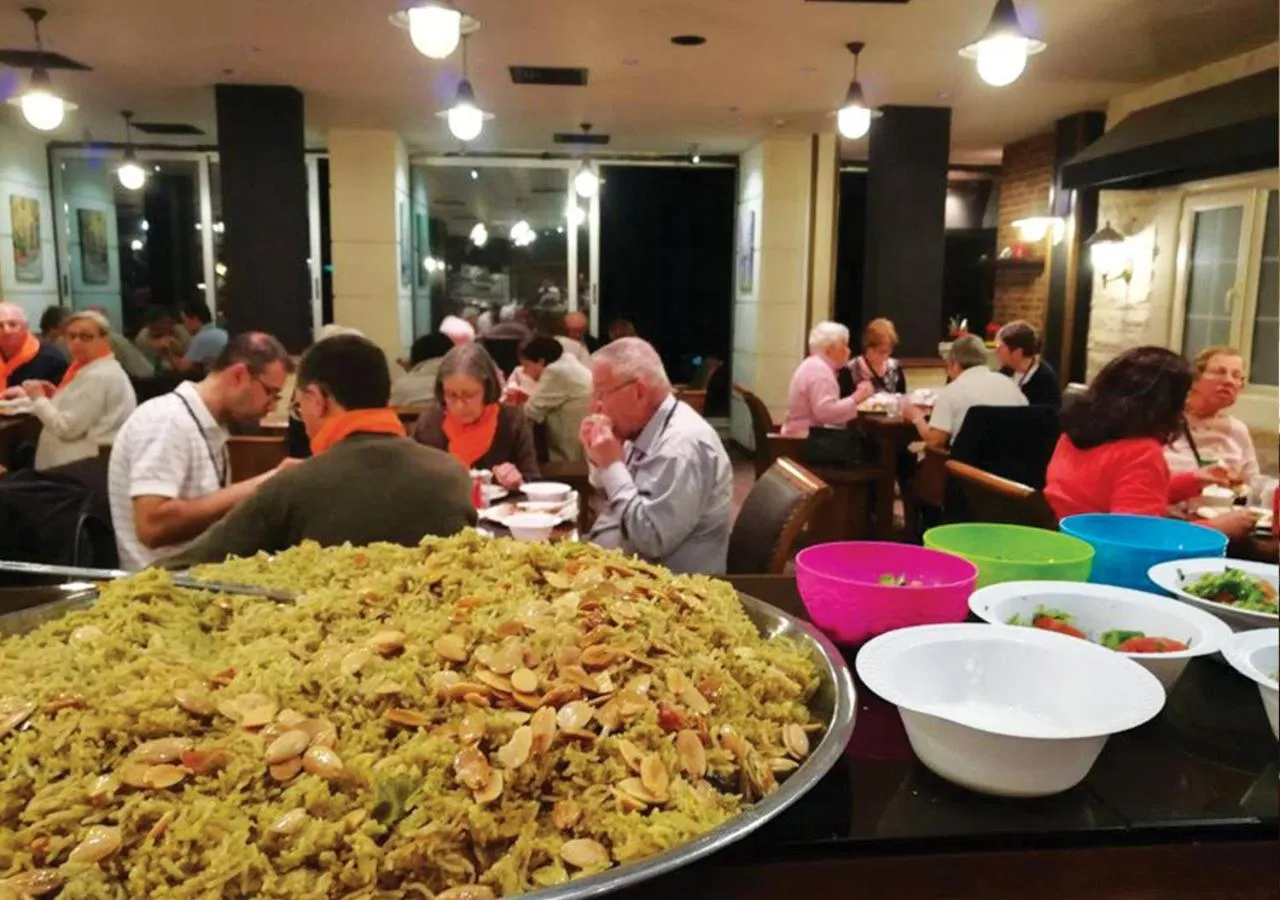 Restaurant/places to eat in Ajnadeen Hotel