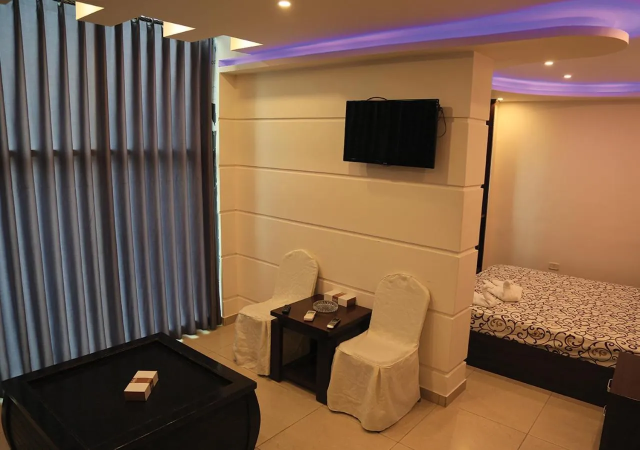 Living room, Bed in Ajnadeen Hotel