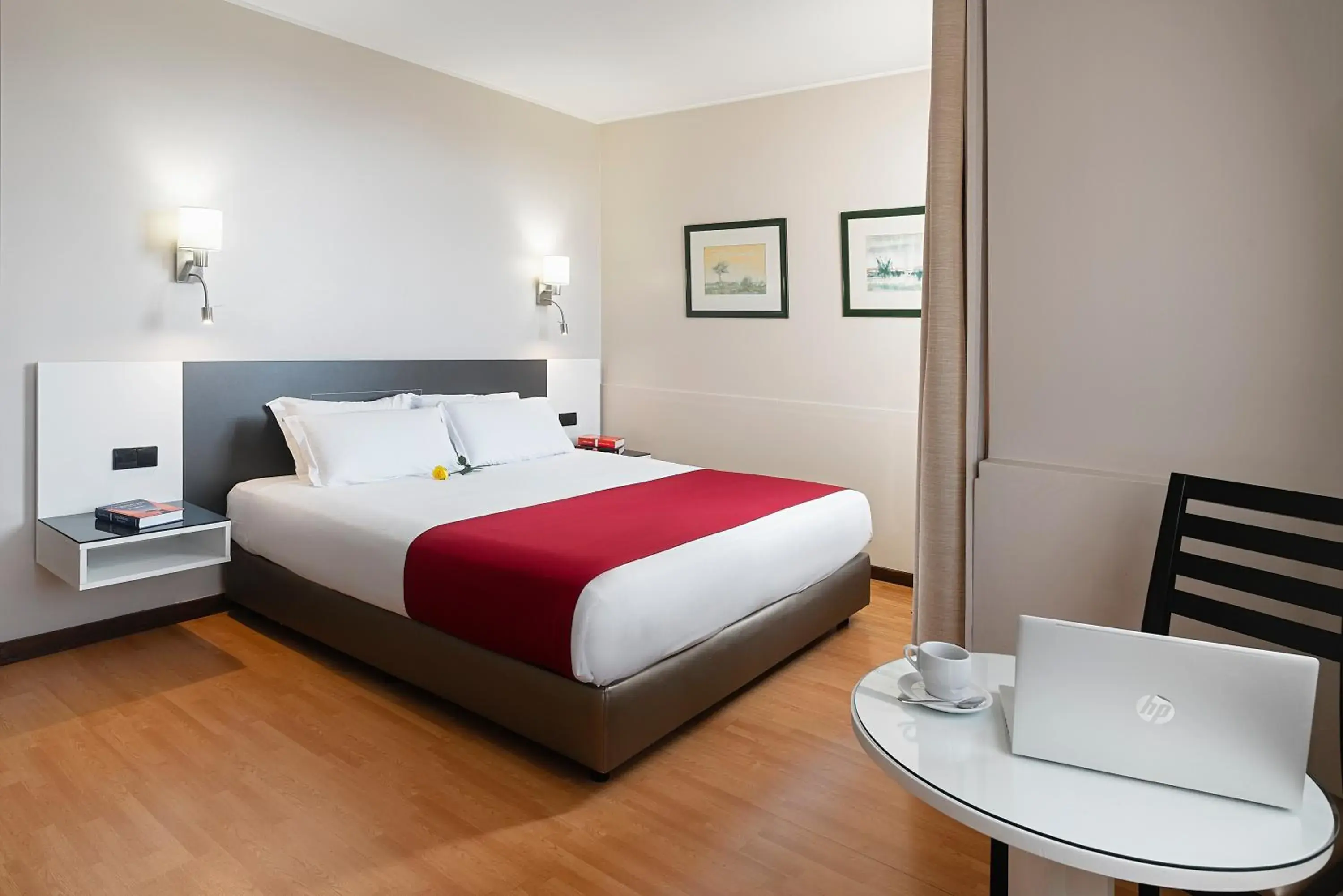 Bed in Hotel Amadeos - Matosinhos - Porto Bed in Hotel Amadeos - Matosinhos - Porto