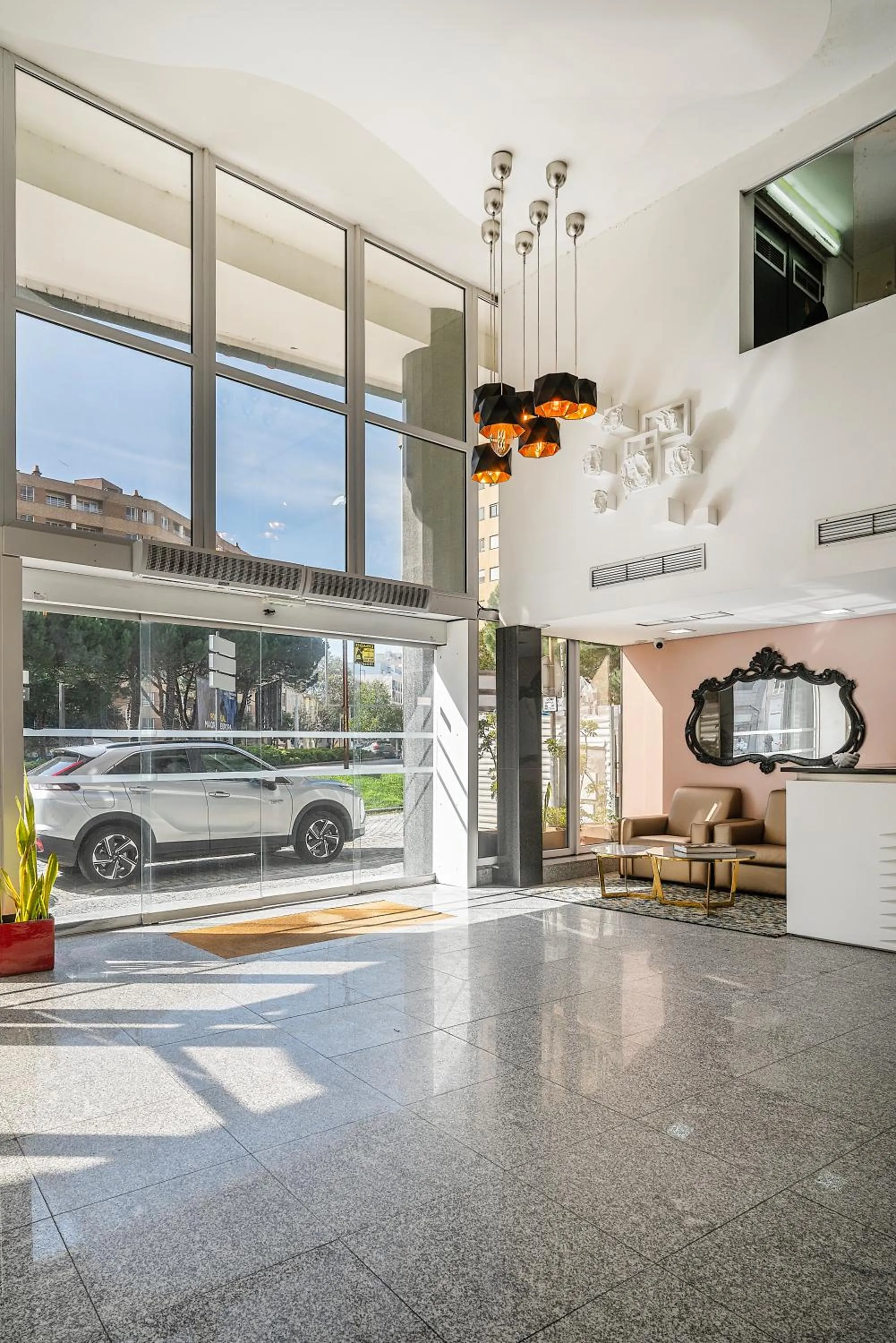 Parking in Hotel Amadeos - Matosinhos - Porto