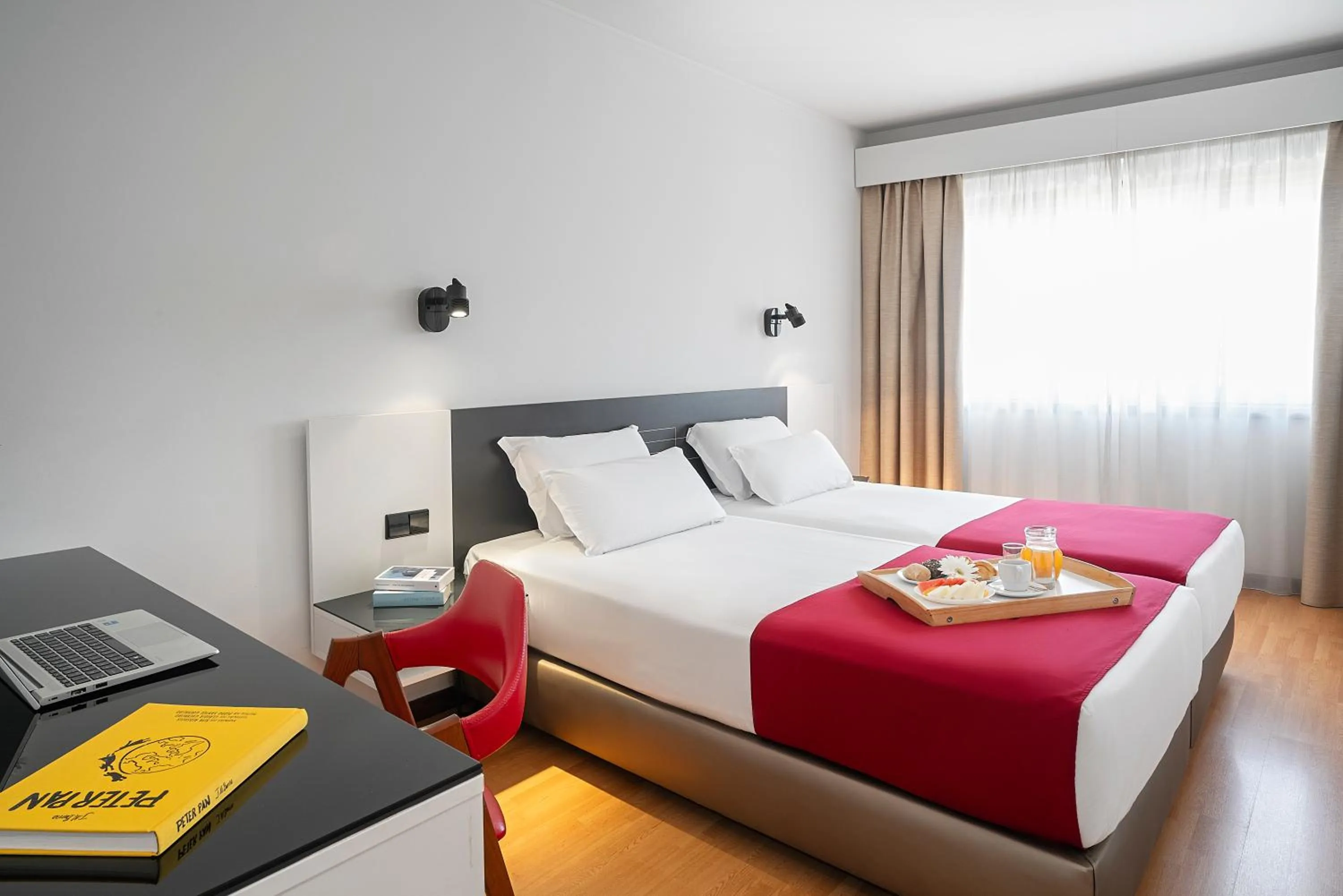 Bed in Hotel Amadeos - Matosinhos - Porto