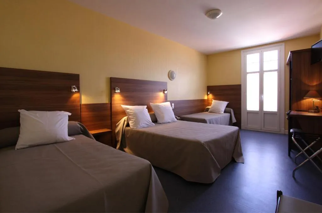 Photo of the whole room in Hotel Barnetche