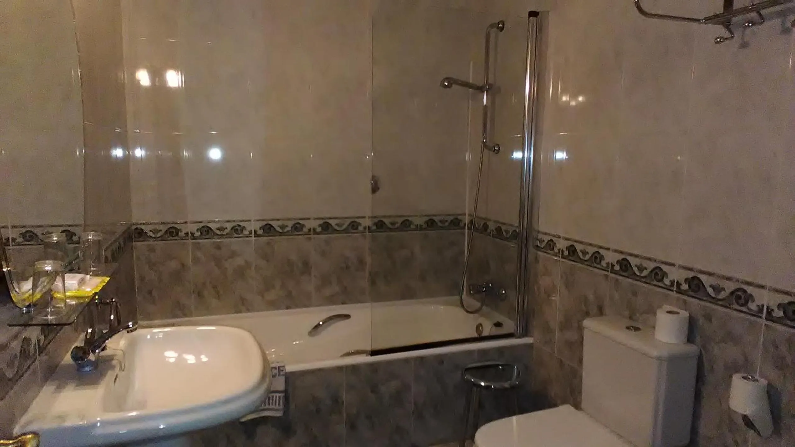 Bathroom in Hotel Nico