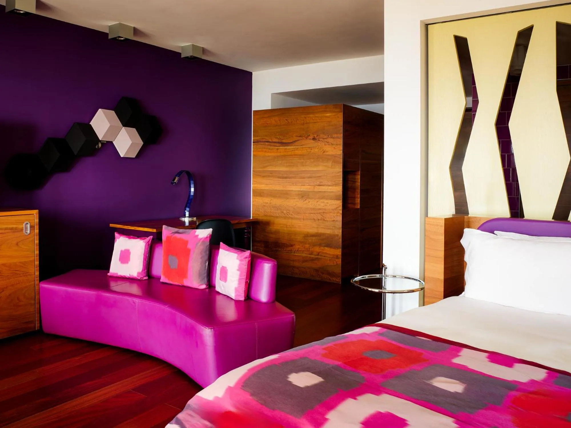 Bed in Bohemia Suites & Spa - Adults Only