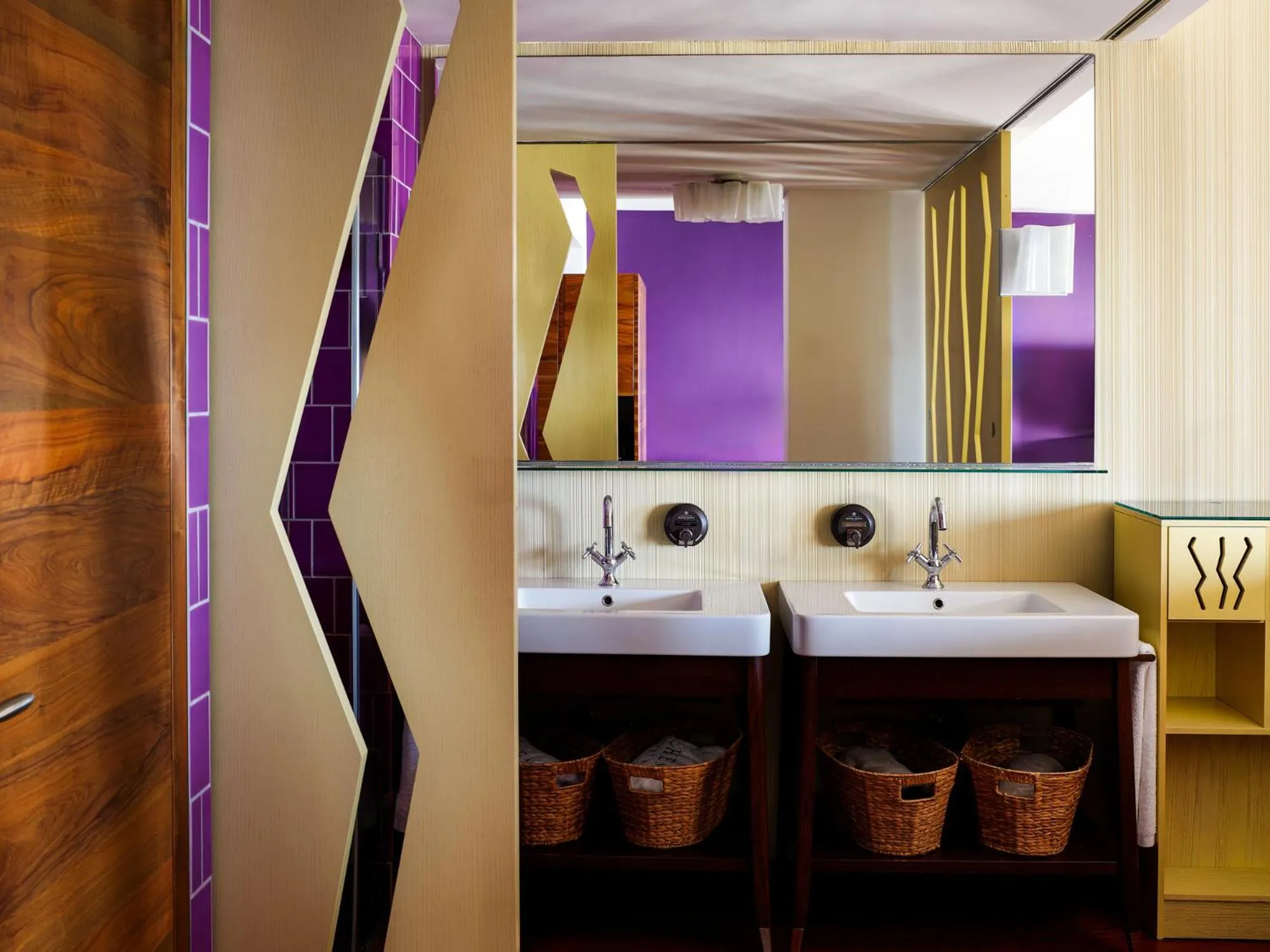 Bathroom in Bohemia Suites & Spa - Adults Only