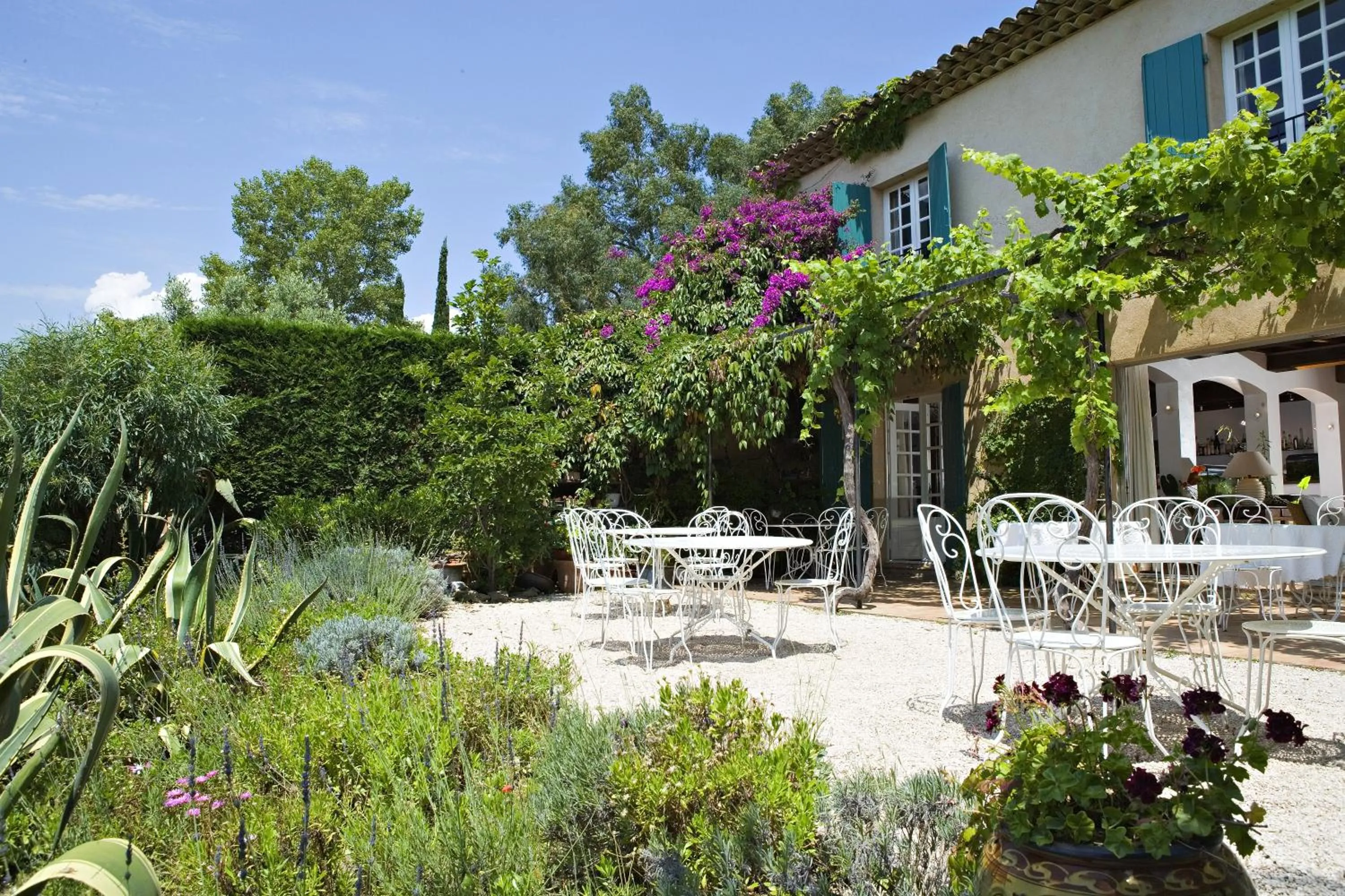 Facade/entrance in Saint-Vincent
