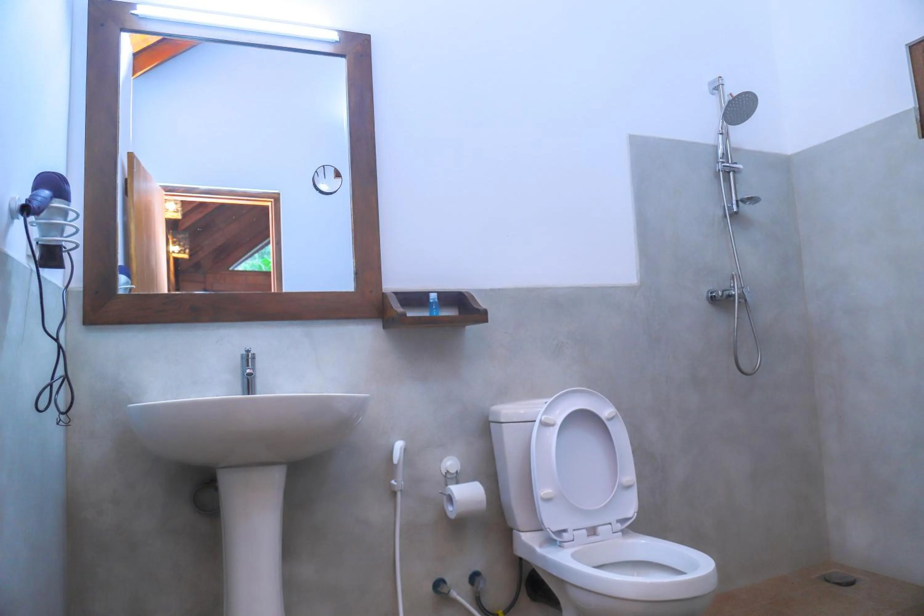 Shower in Palmyra Nature Resort Sigiriya