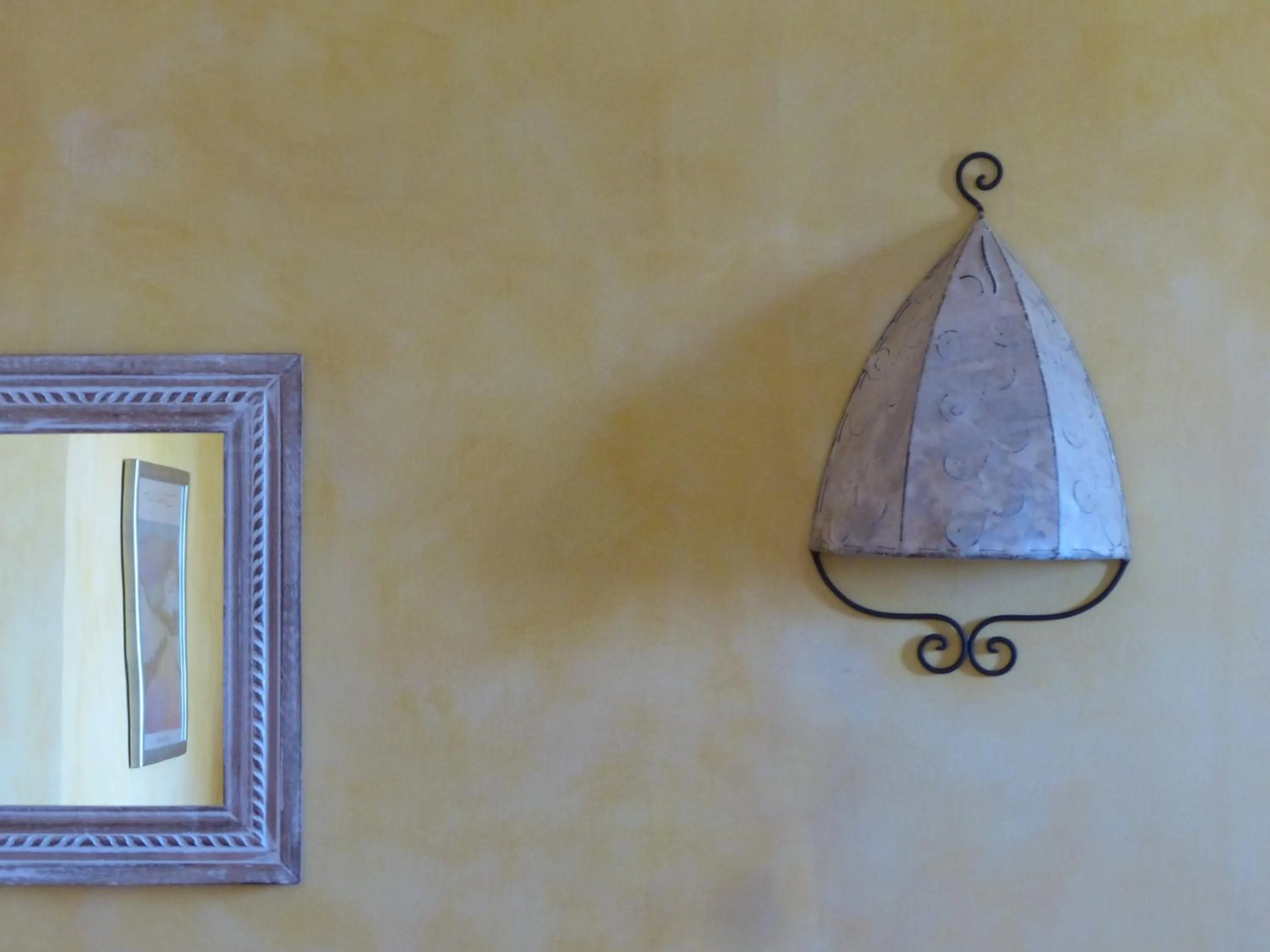 Bedroom in La Ferme du petit Ségriès Bed and Breakfast