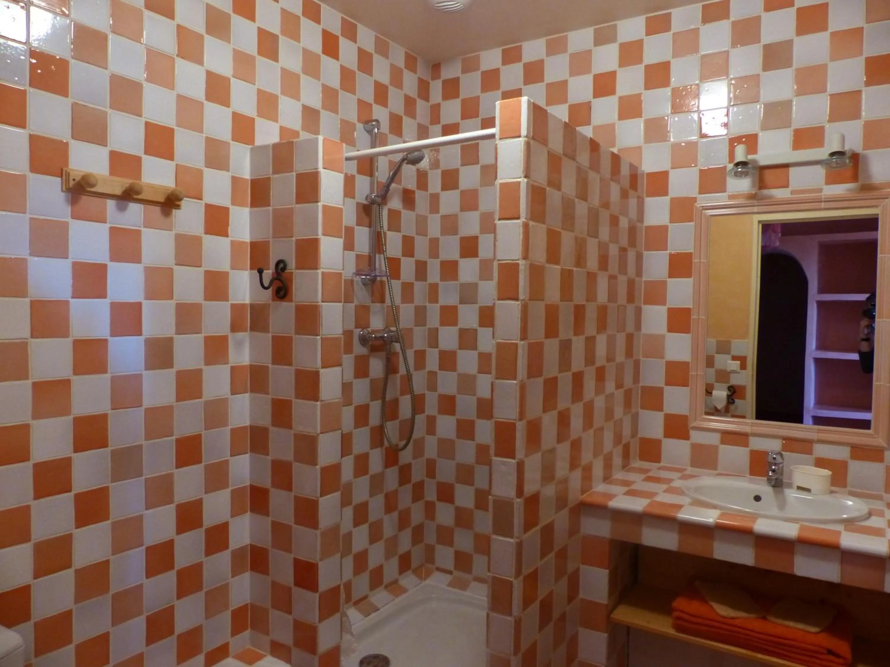 Bathroom in La Ferme du petit Ségriès Bed and Breakfast