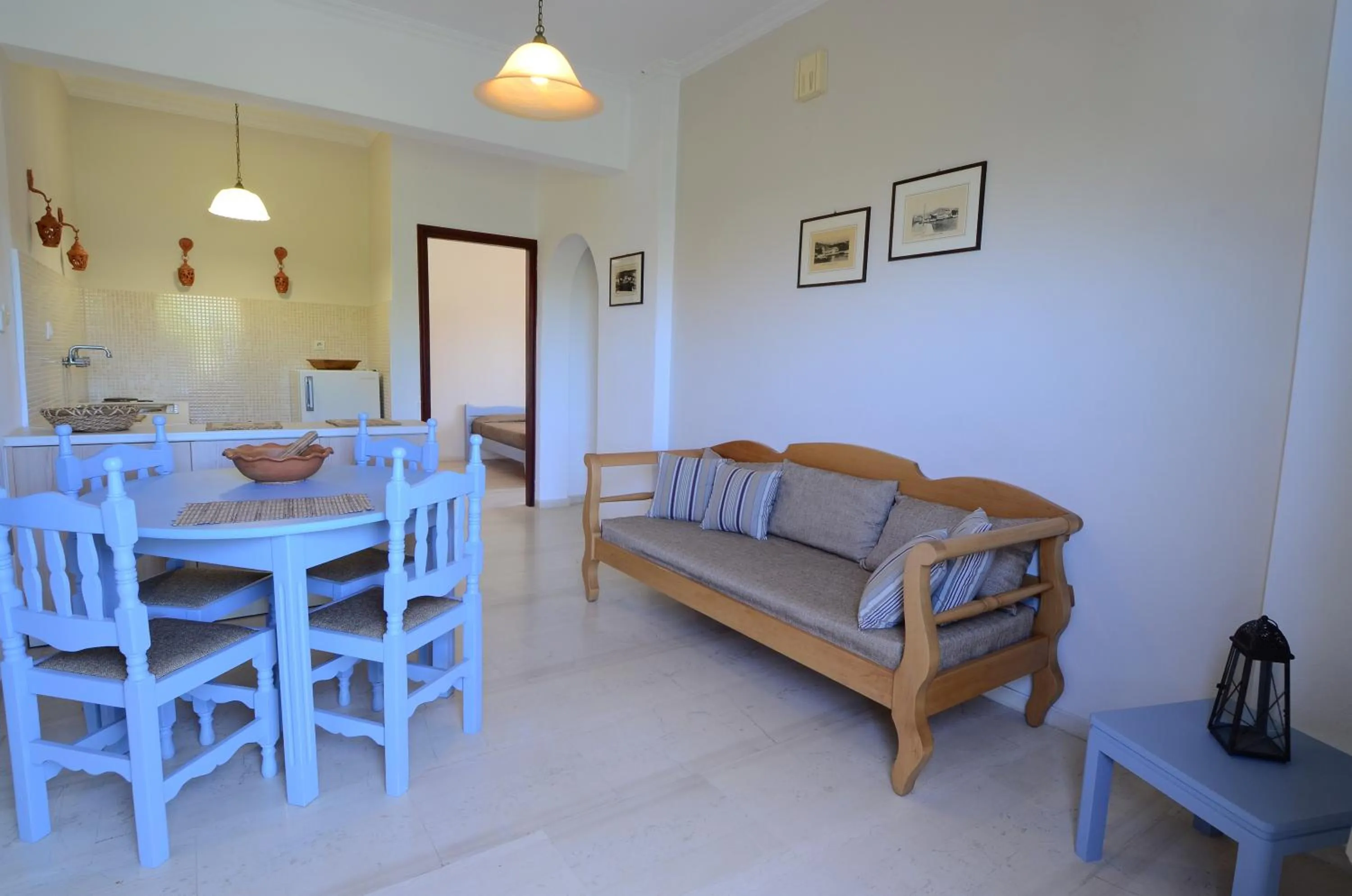 Kitchen or kitchenette in Golden Apartments