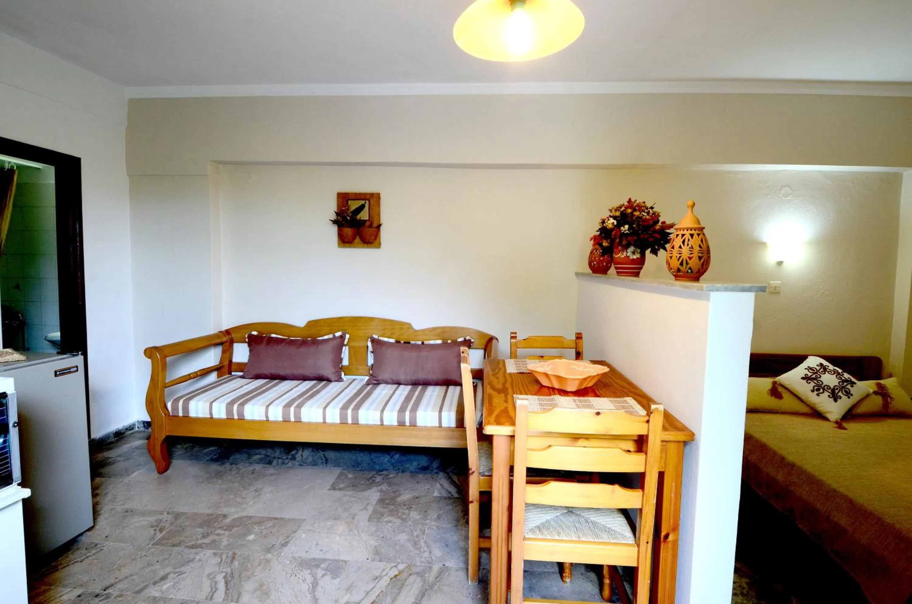 Bed in Golden Apartments