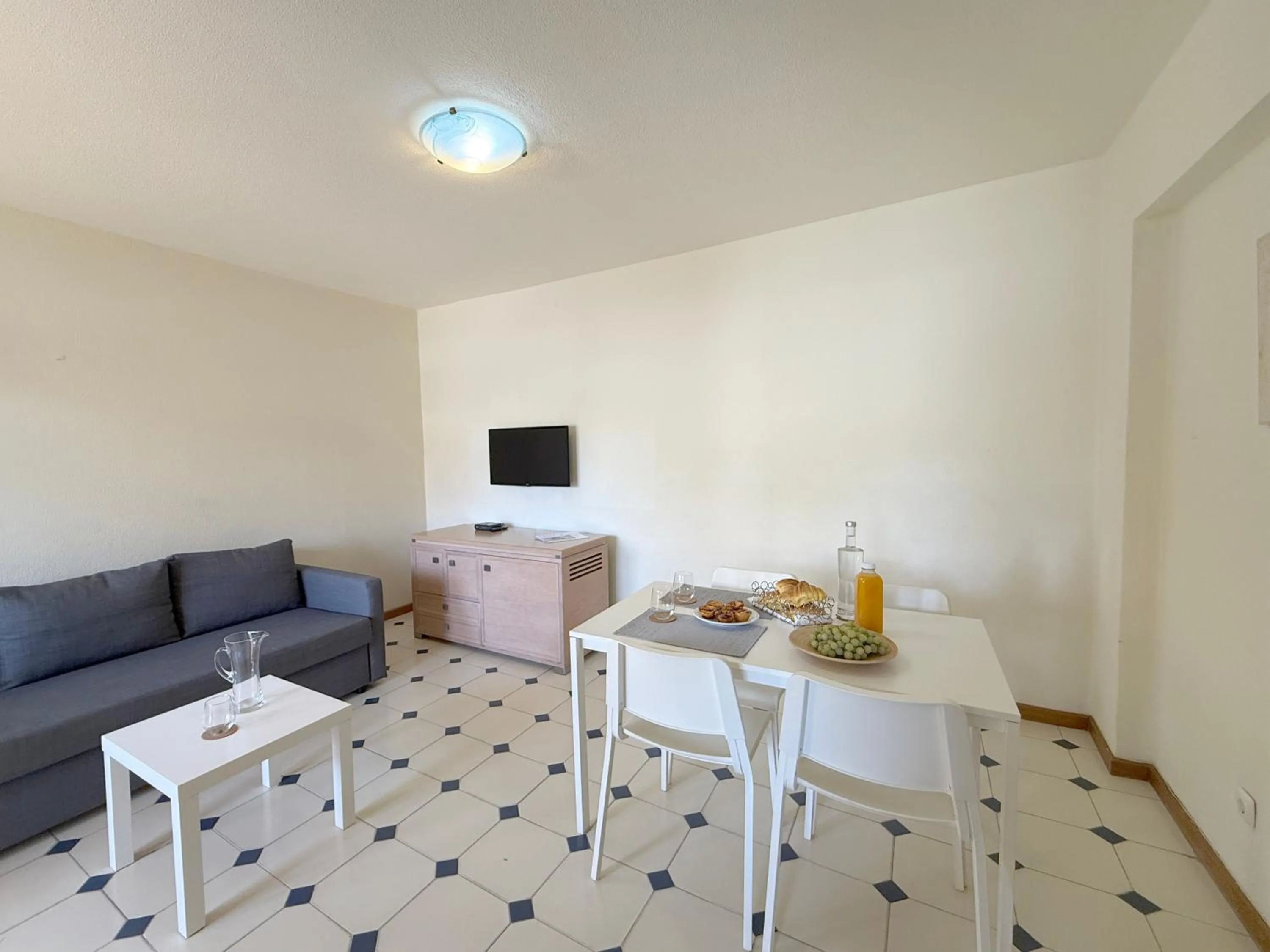 Living room in Rio by Garvetur