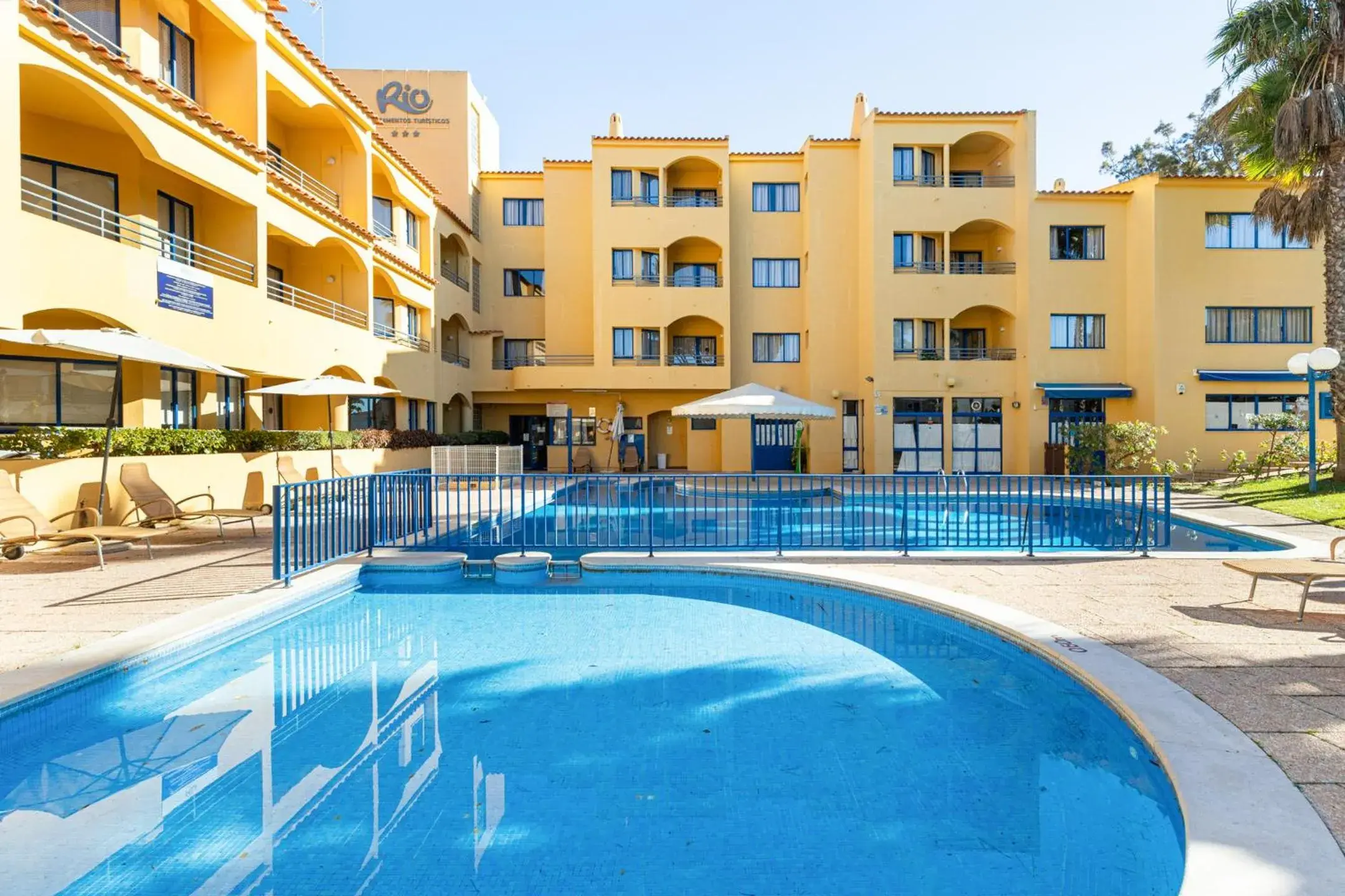 Pool view in Rio by Garvetur Pool view in Rio by Garvetur