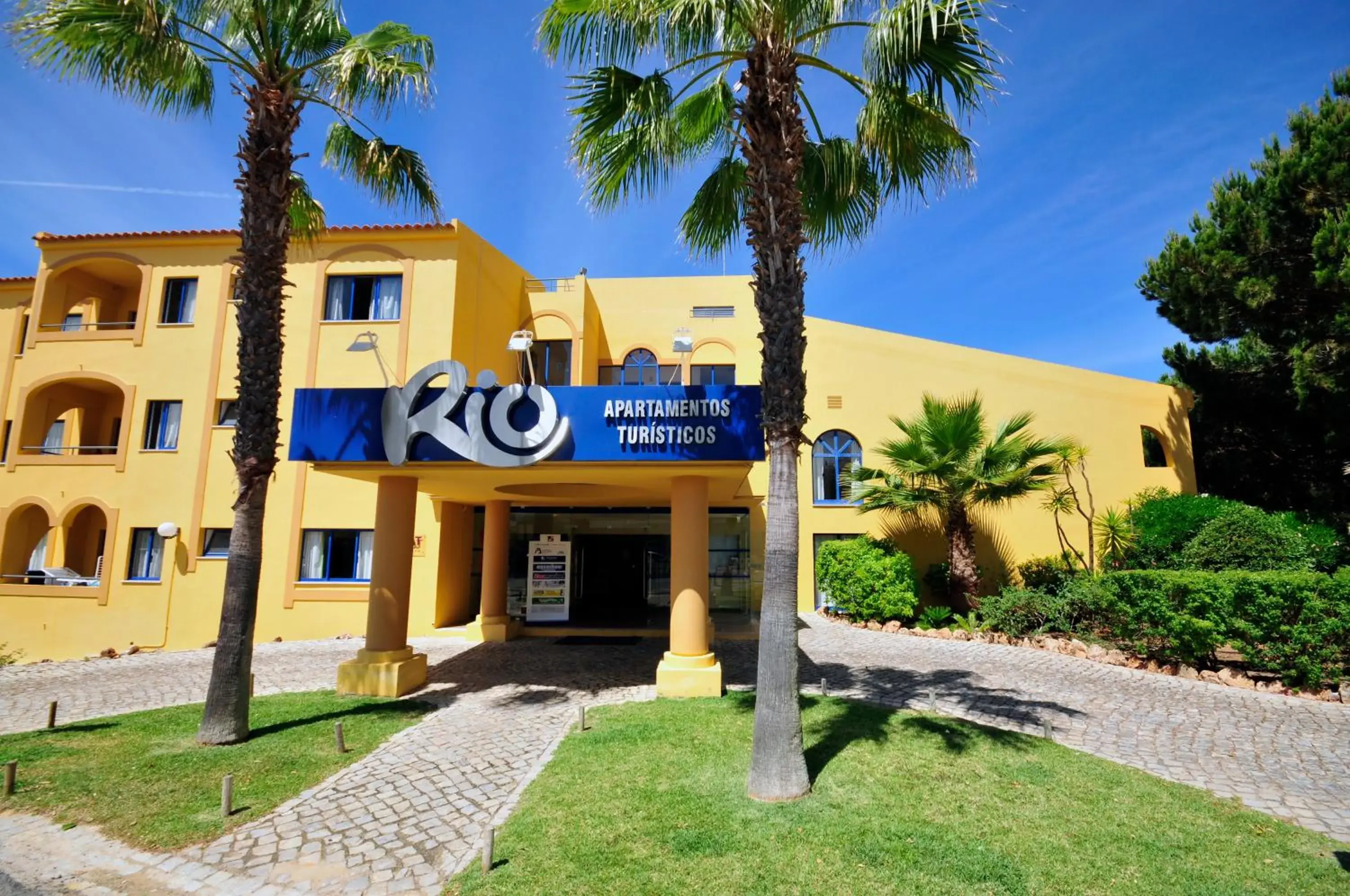 Property building in Rio by Garvetur Property building in Rio by Garvetur