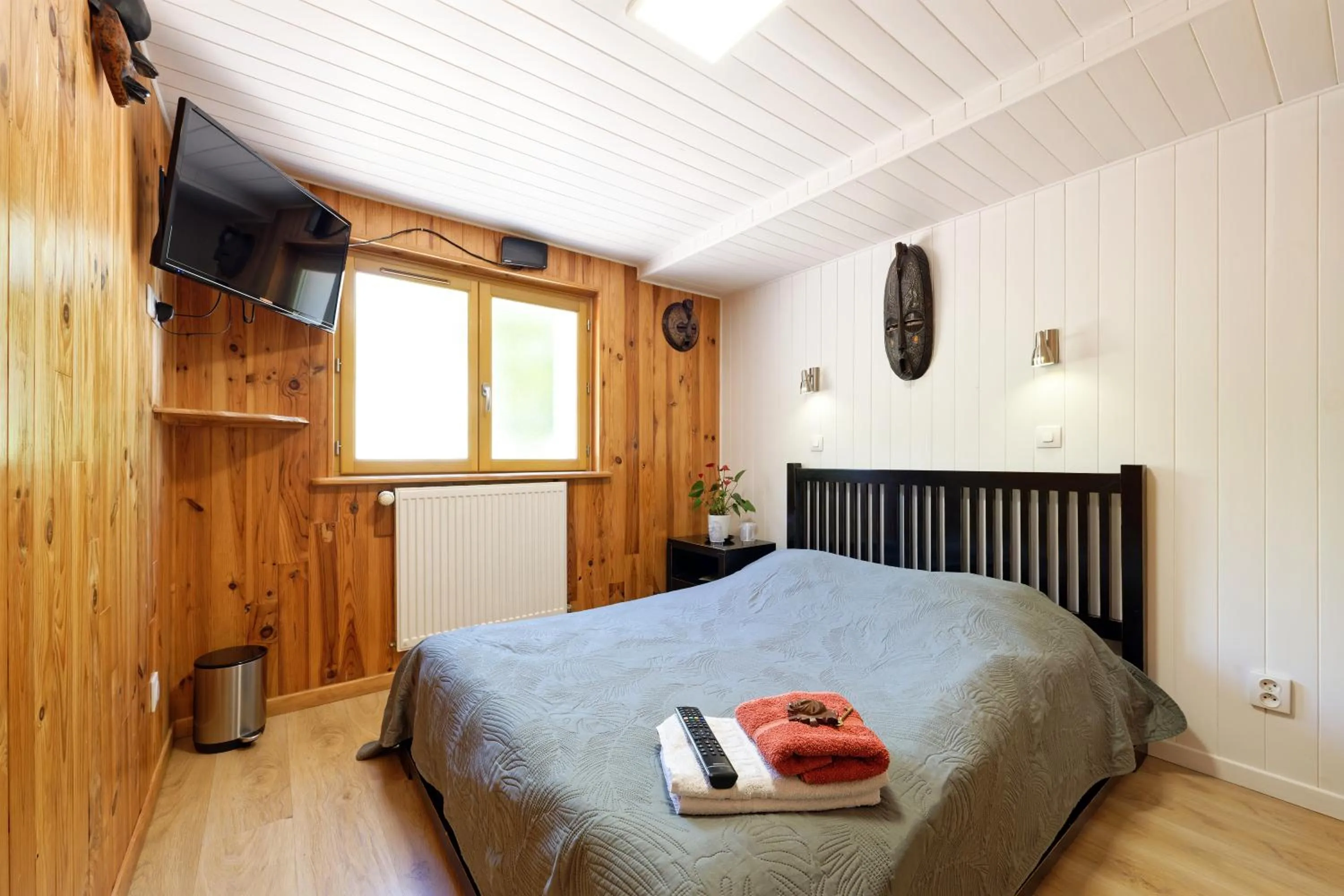 Bed in Chambres d'hotes à Autun