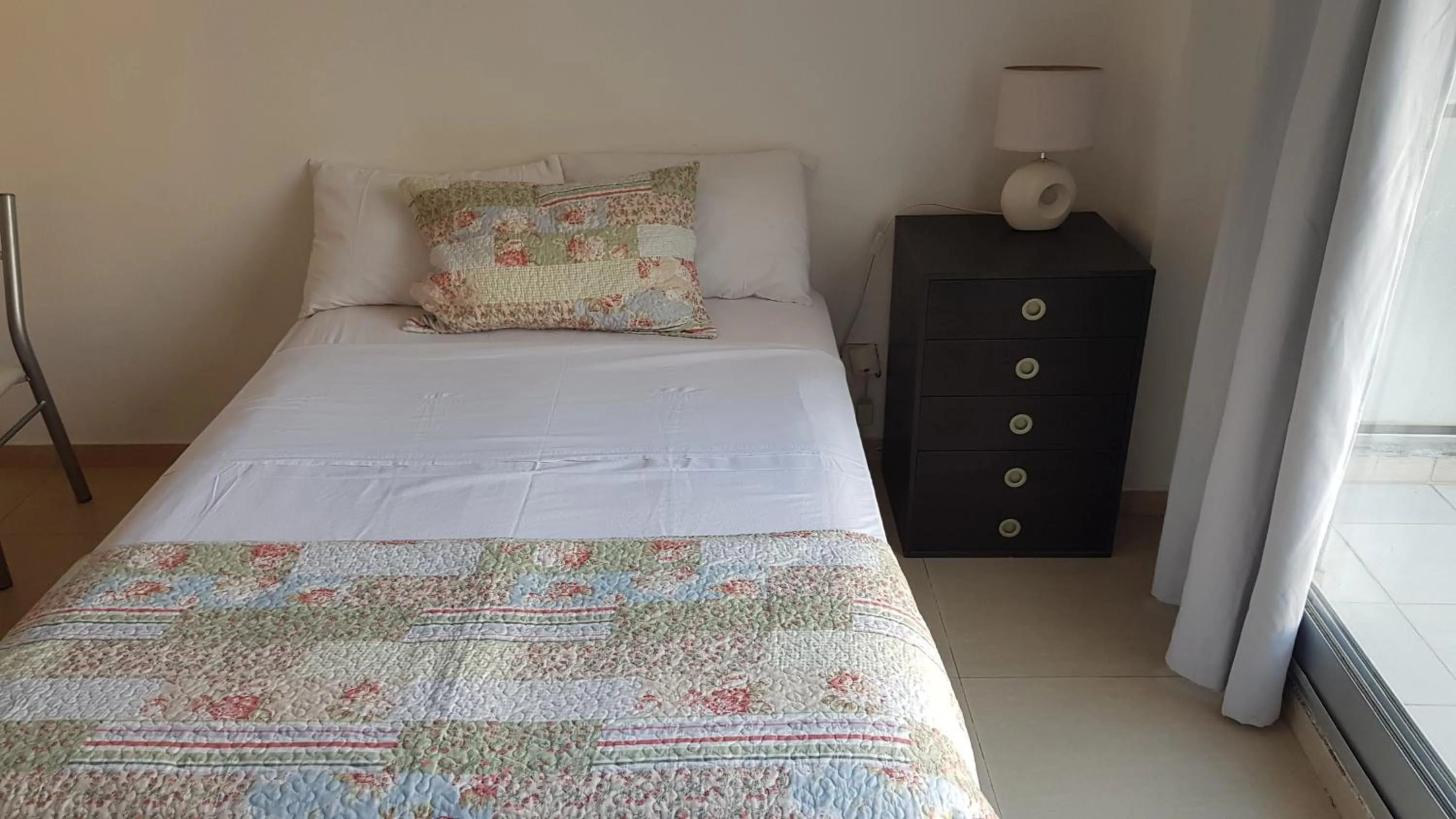 Bed in Aguero y Av. Las Heras