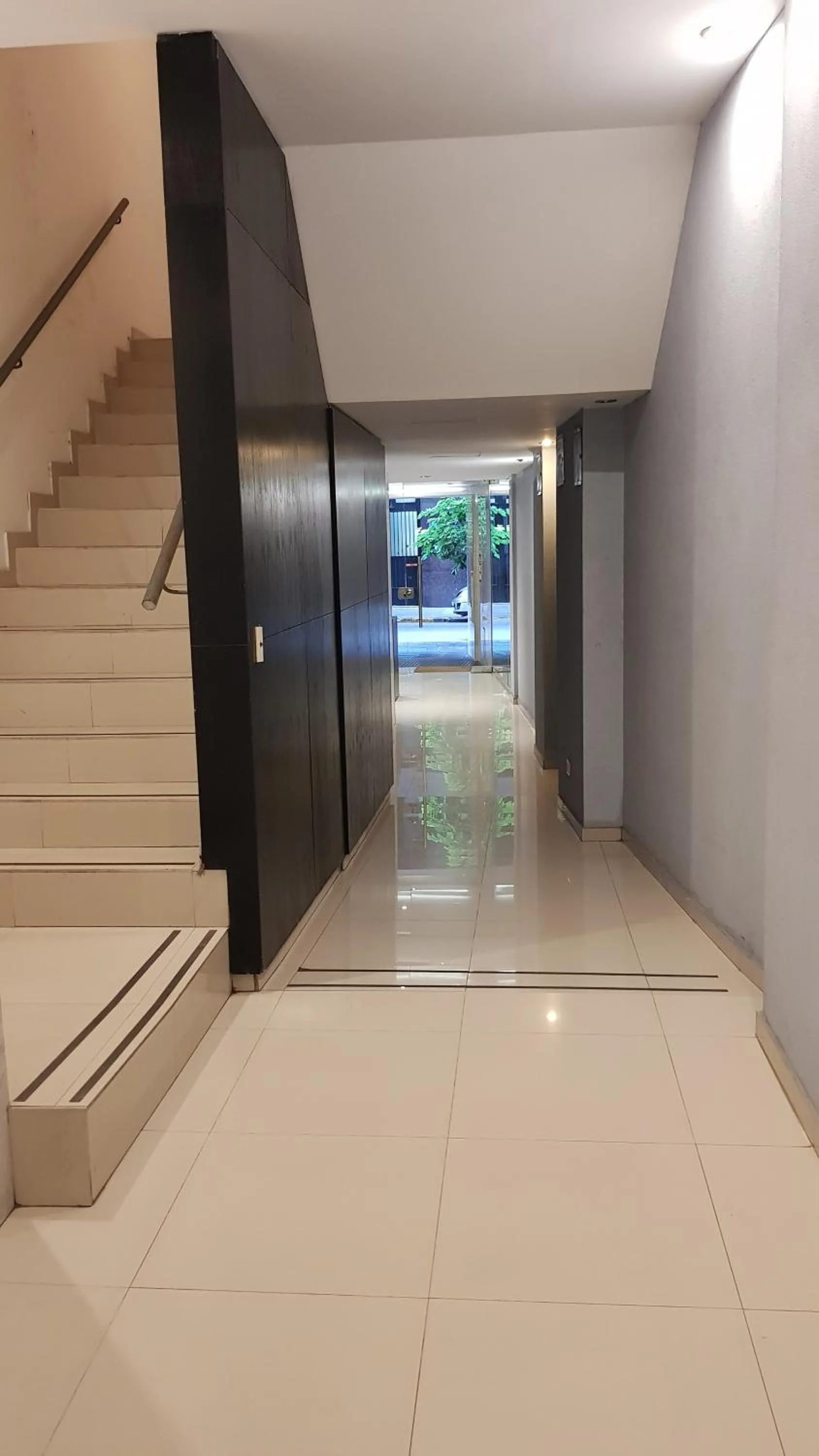 Property building in Aguero y Av. Las Heras