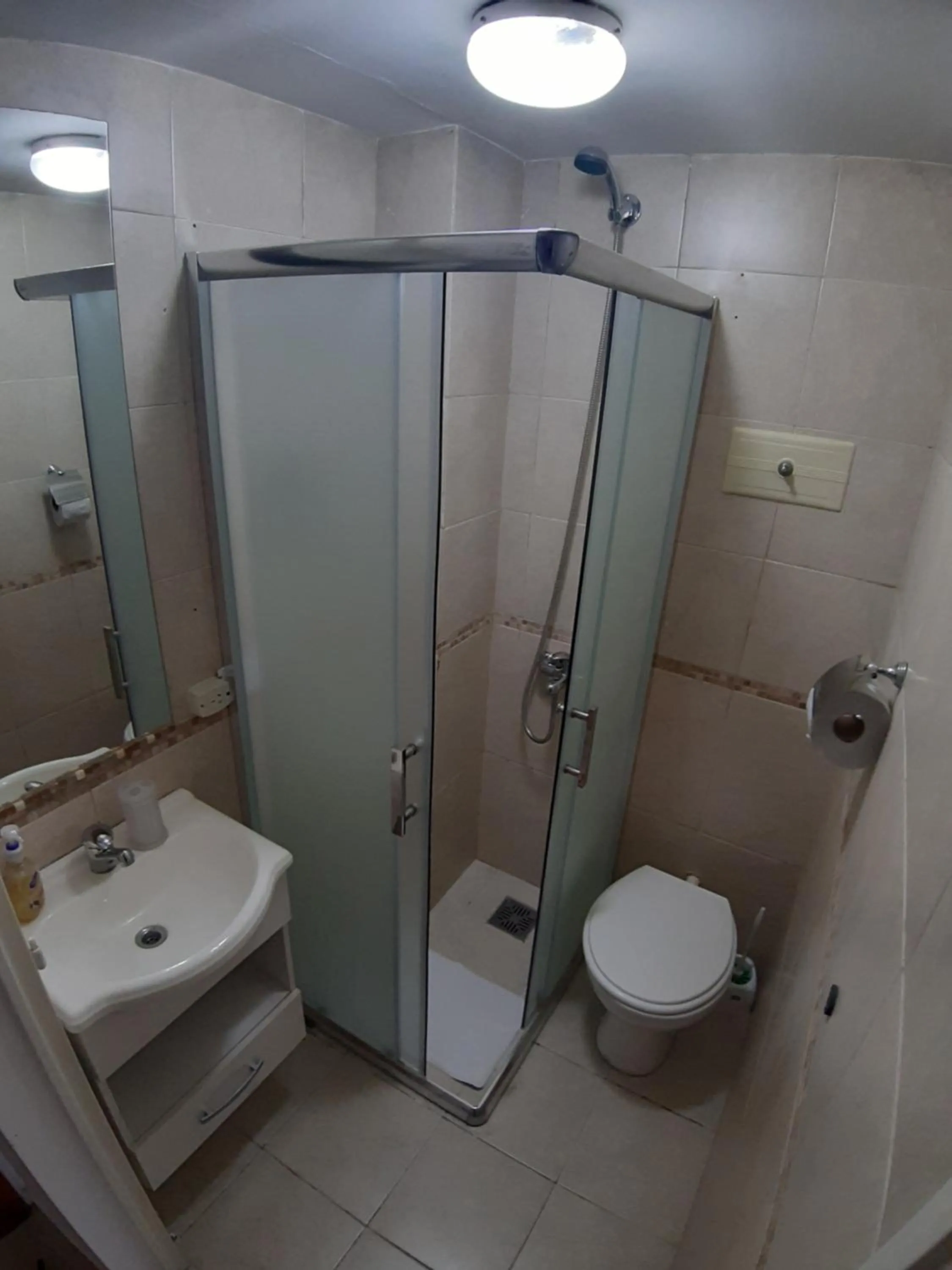 Toilet in Aguero y Av. Las Heras