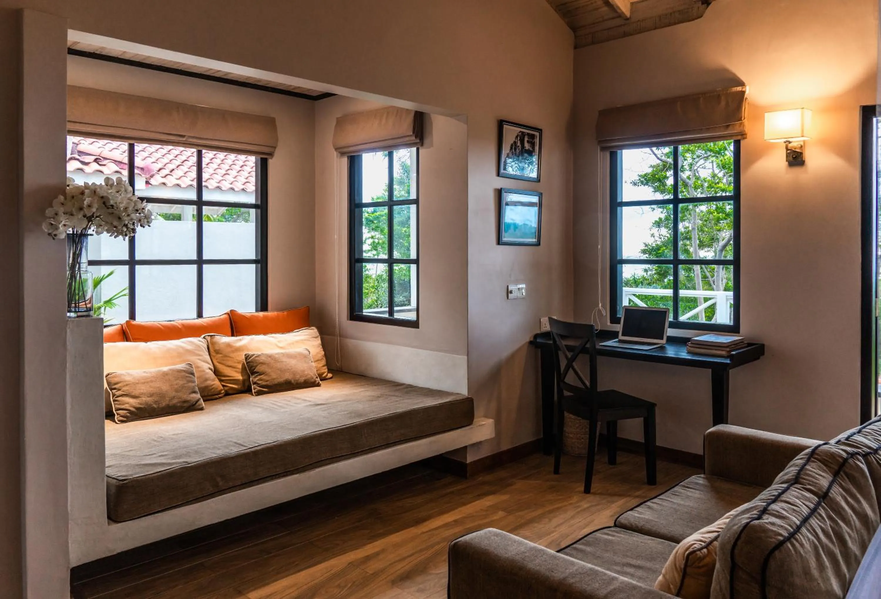 Seating area, Bed in Tabula Rasa Resort & Spa