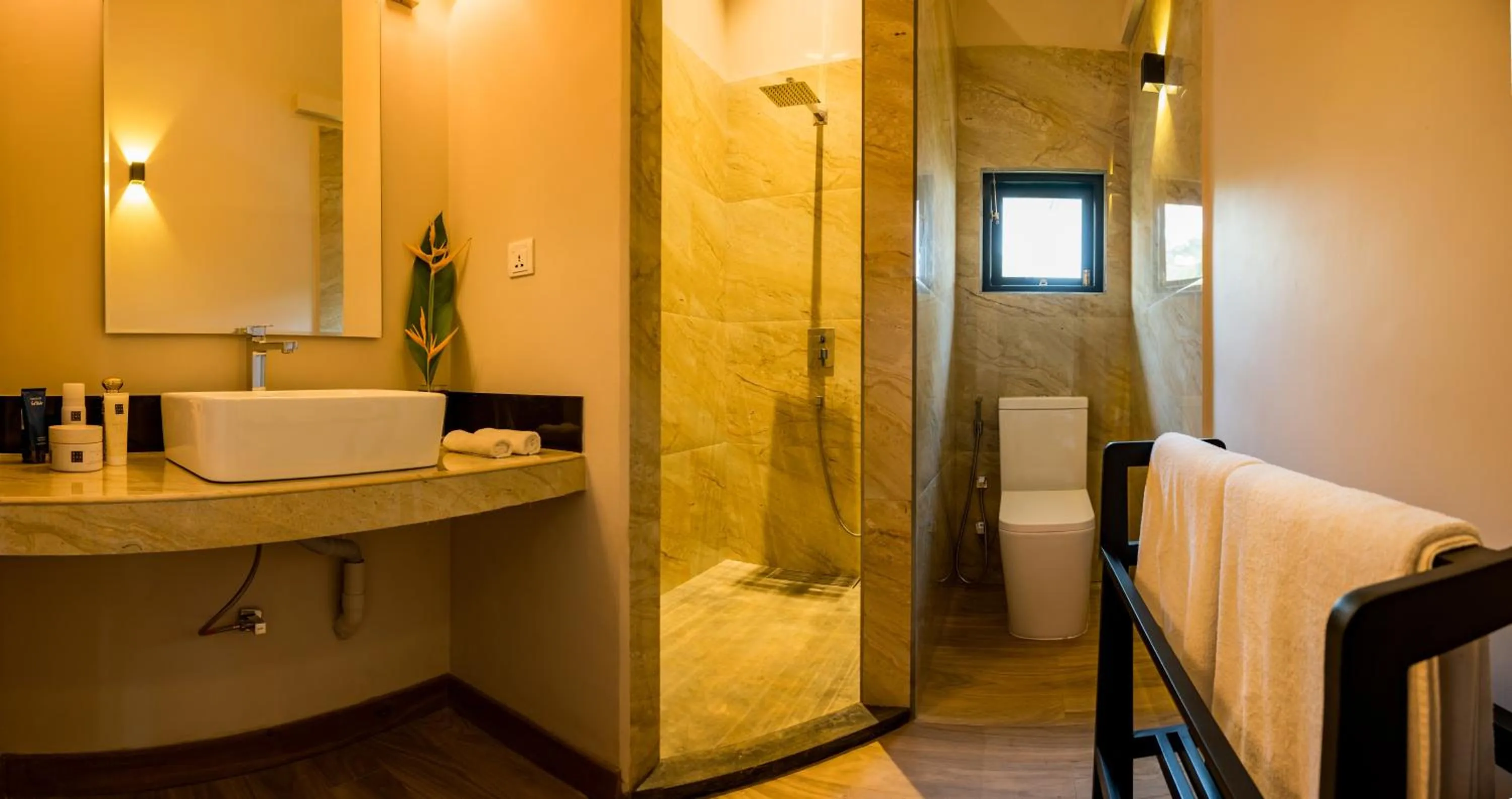 Bathroom, Bed in Tabula Rasa Resort & Spa