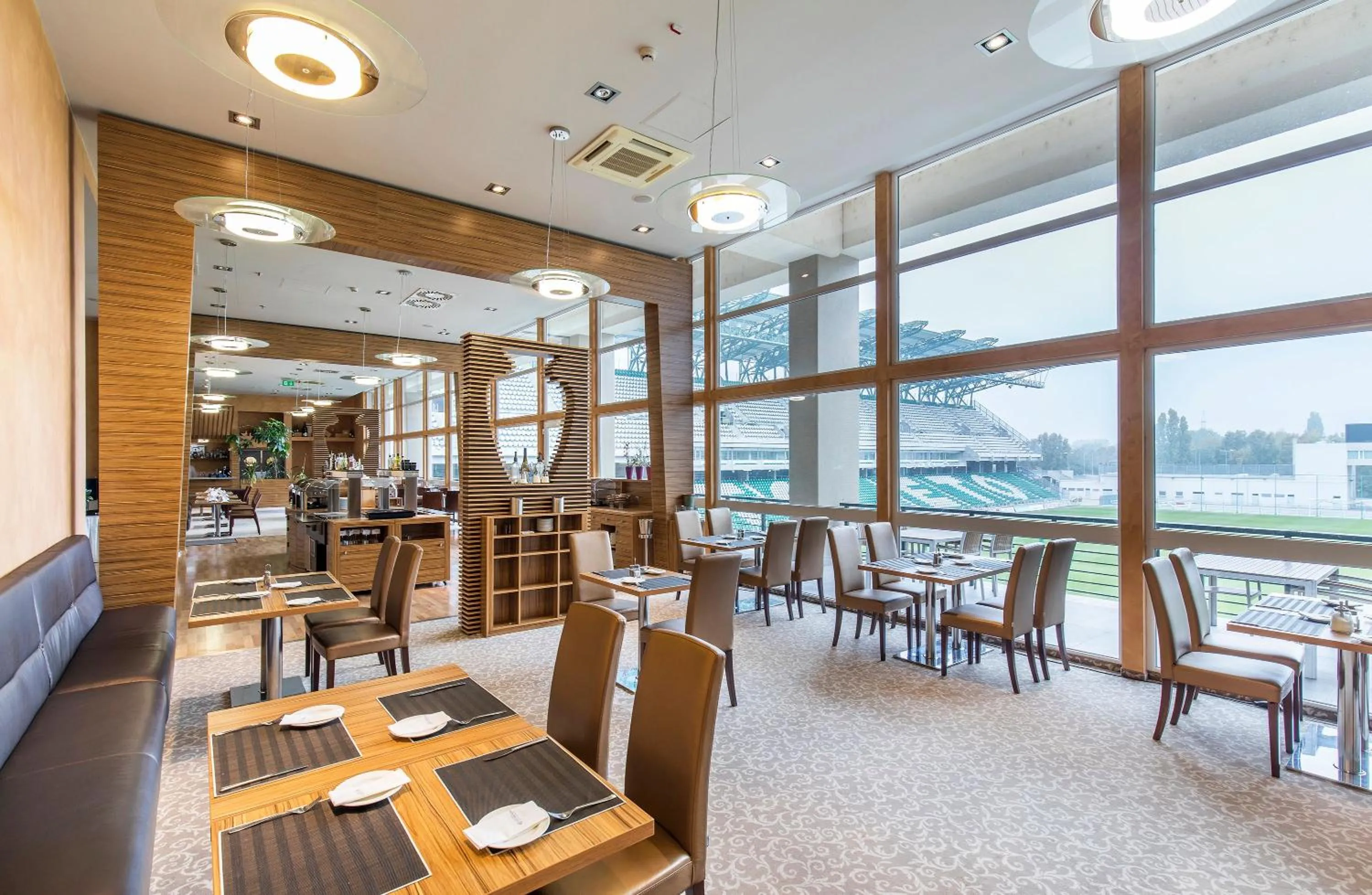 ETO Park Hotel Business & Stadium