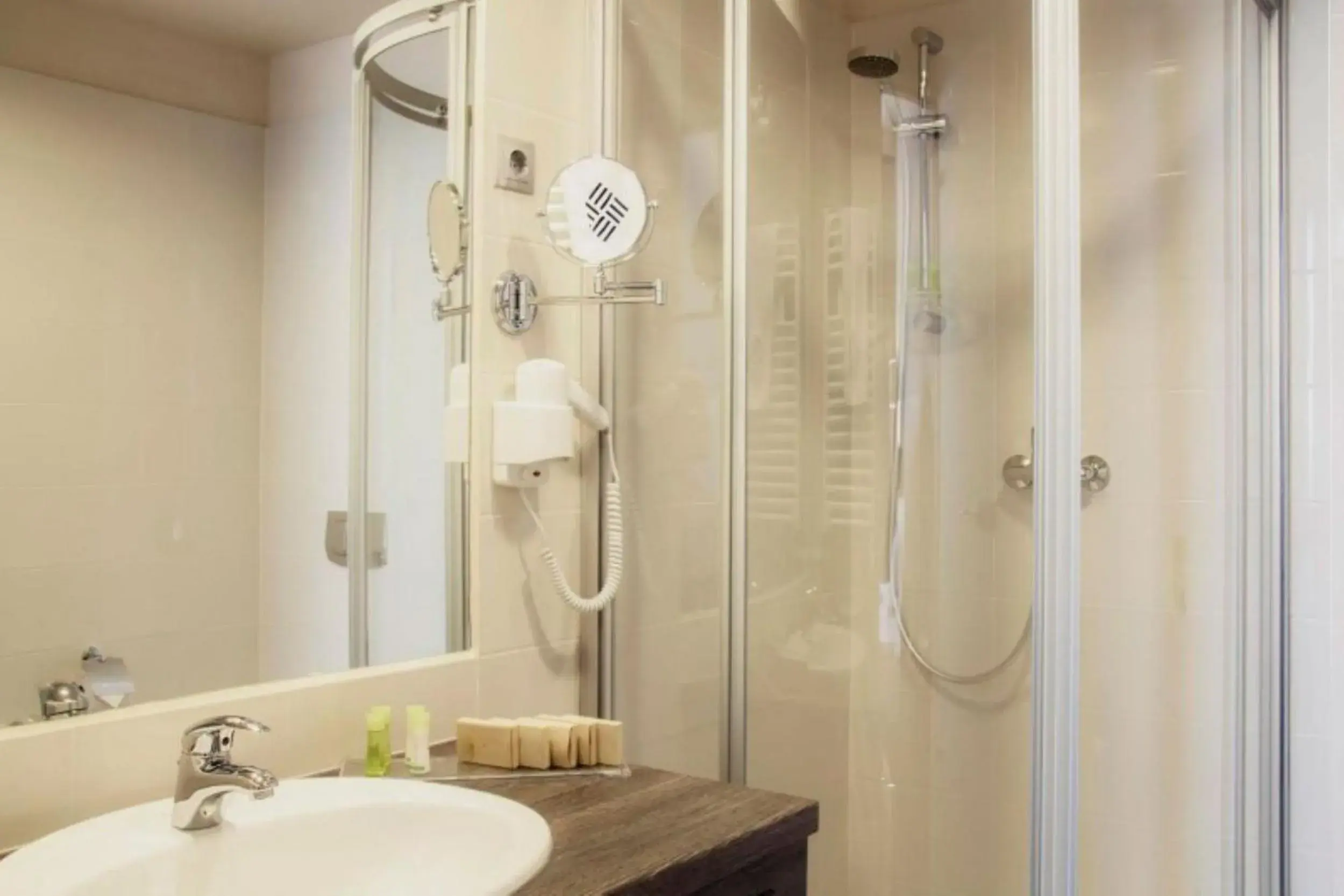 Bathroom in ETO Park Hotel Business & Stadium Bathroom in ETO Park Hotel Business & Stadium