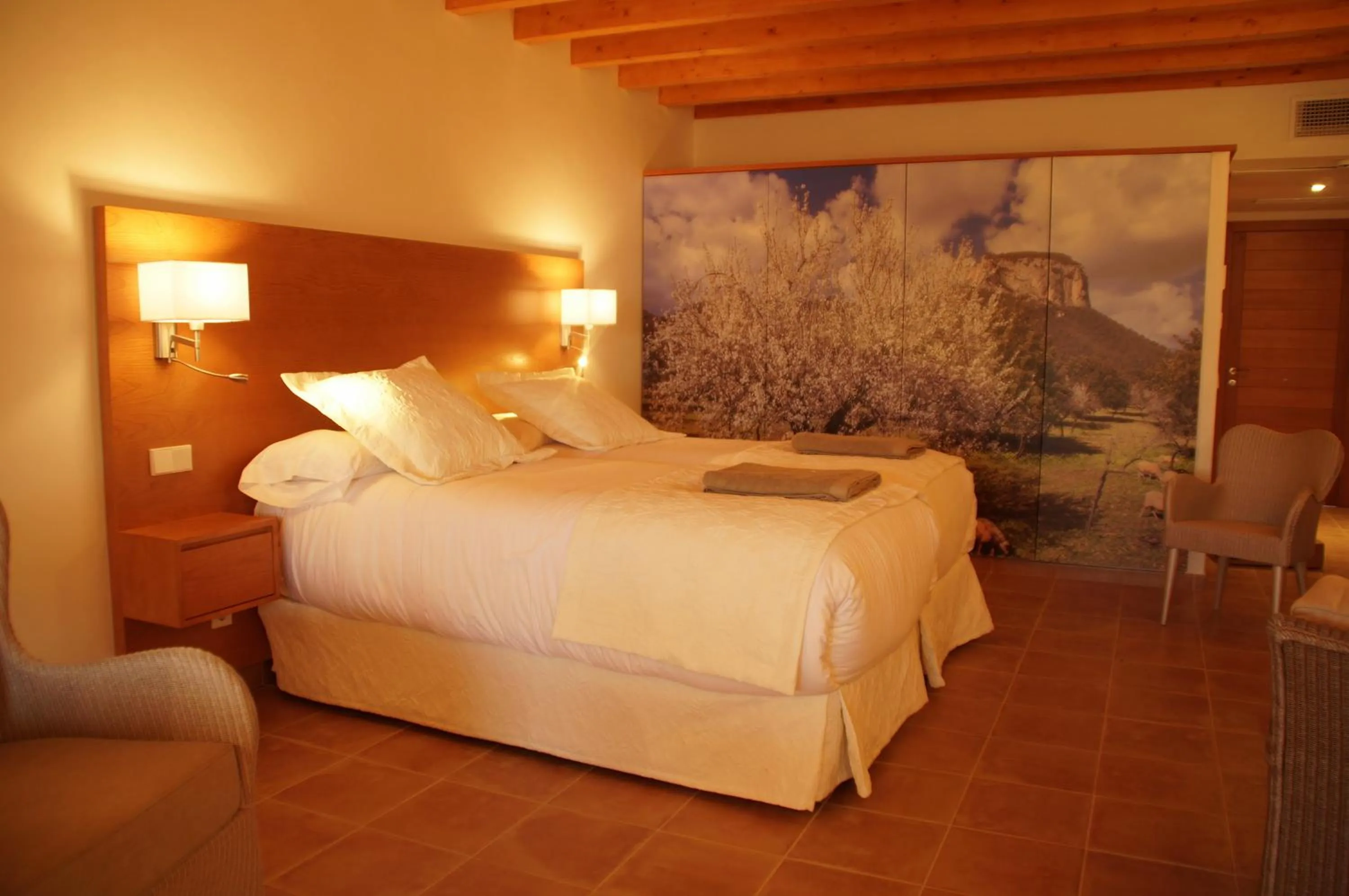 Bed in Aumallia Hotel & Spa