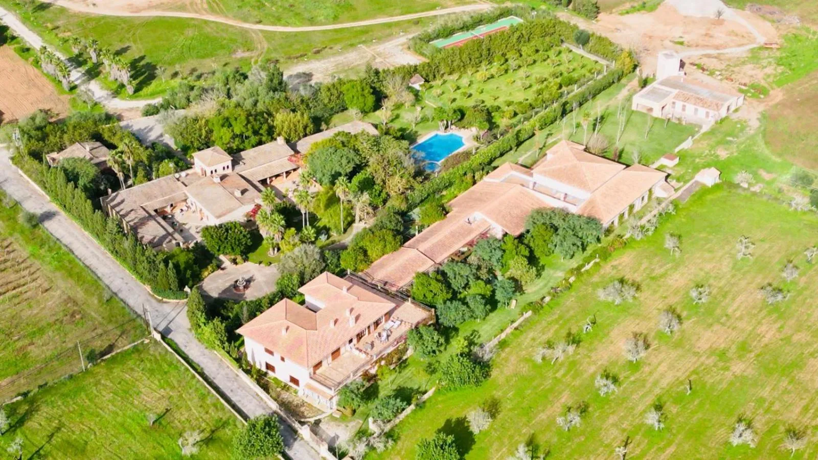 Property building in Aumallia Hotel & Spa