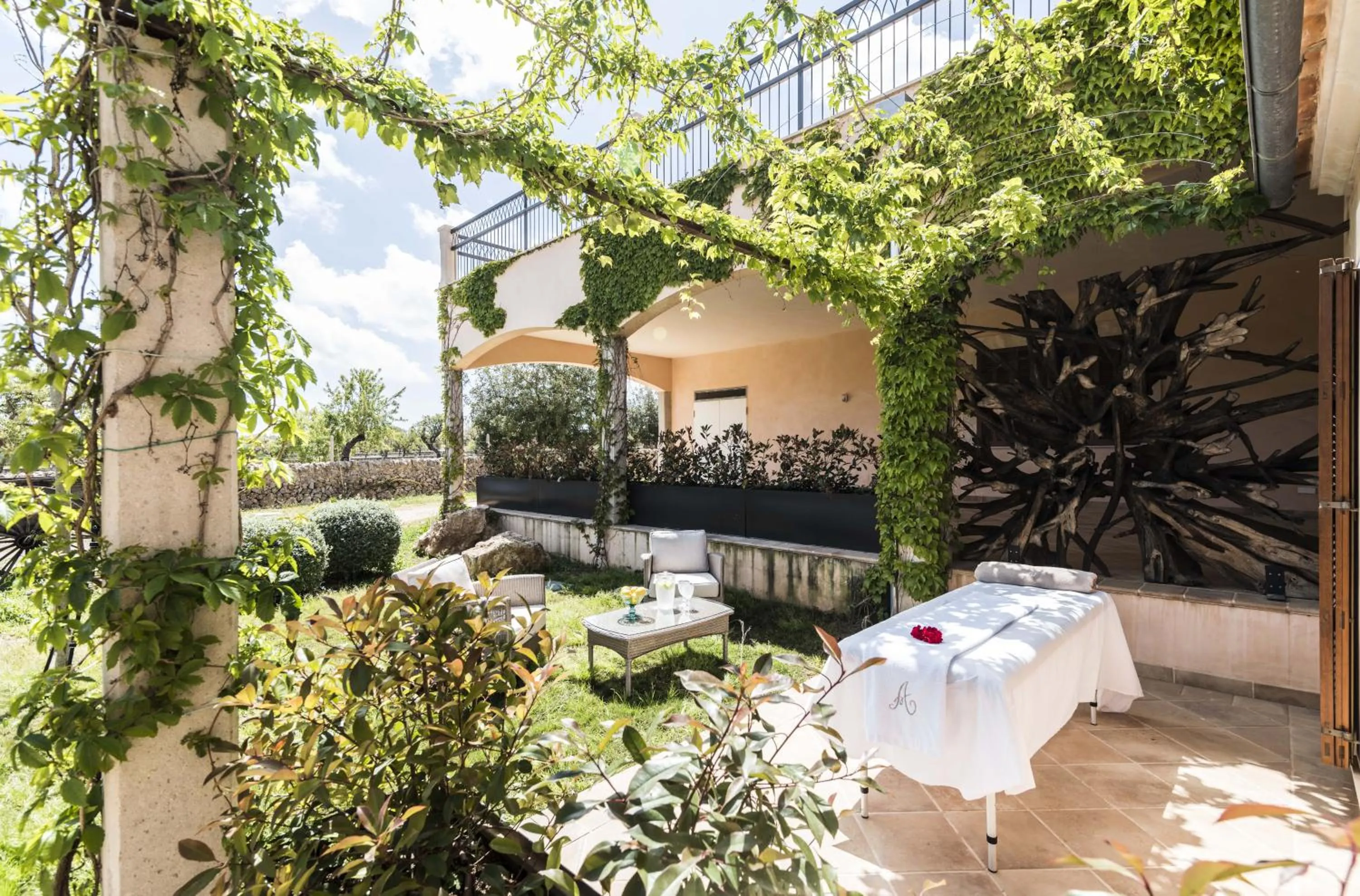 Garden in Aumallia Hotel & Spa