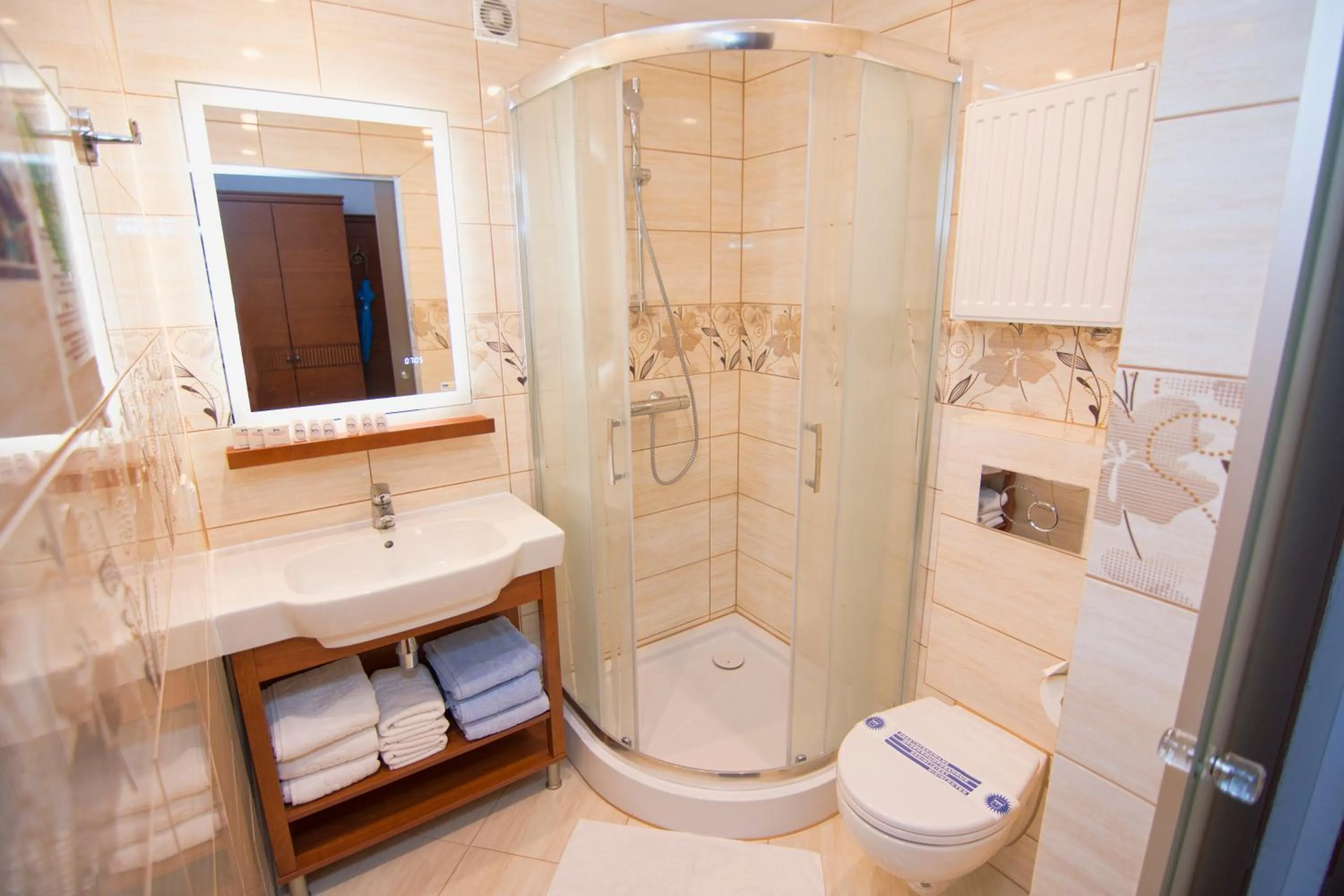 Shower in Aquapark Health Resort & Medical SPA Panorama Morska All Inclusive