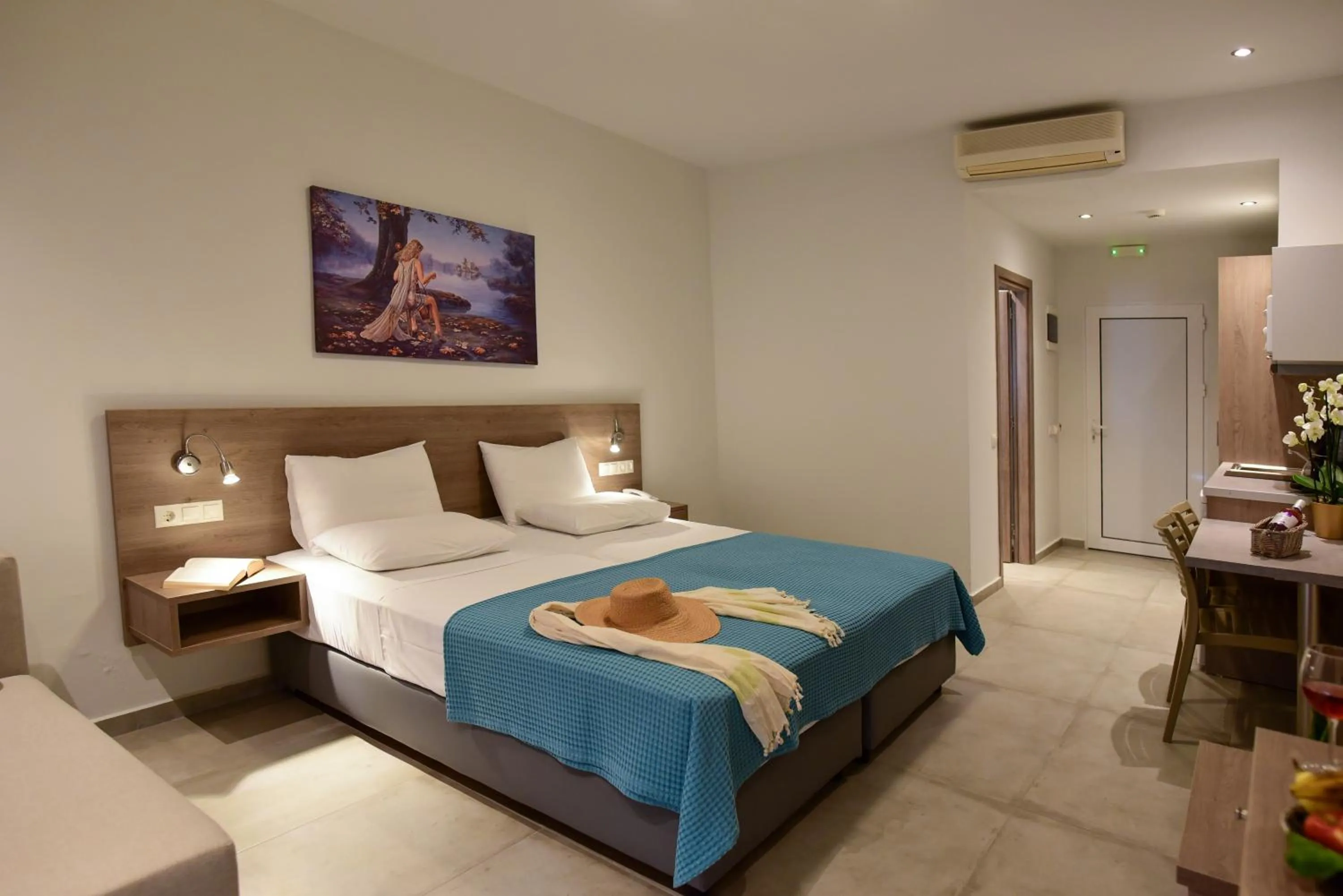 Photo of the whole room, Bed in Blue Horizon Apartments