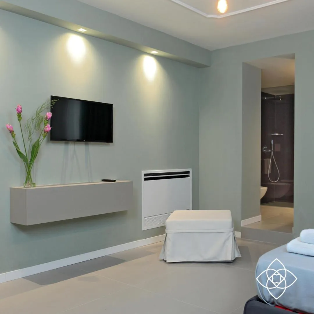 TV and multimedia in B&Bari, via Cairoli - guesthouse Le Case di Aurelia