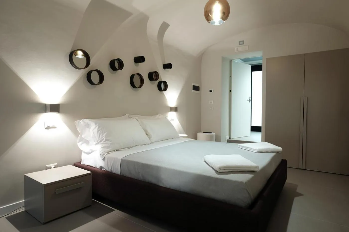 Bed in B&Bari, via Cairoli - guesthouse Le Case di Aurelia