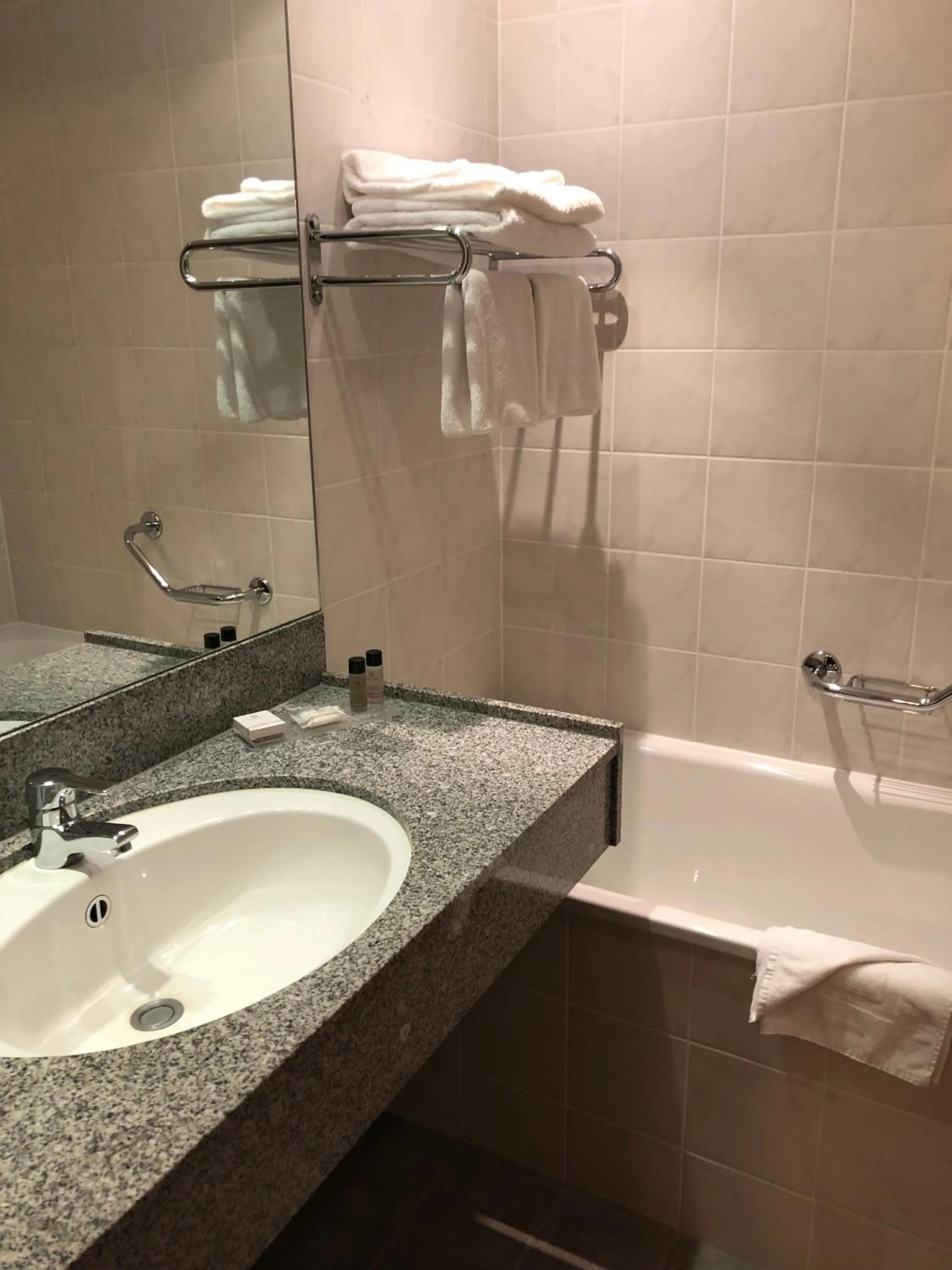 Bathroom in Clayton Hotel Leopardstown