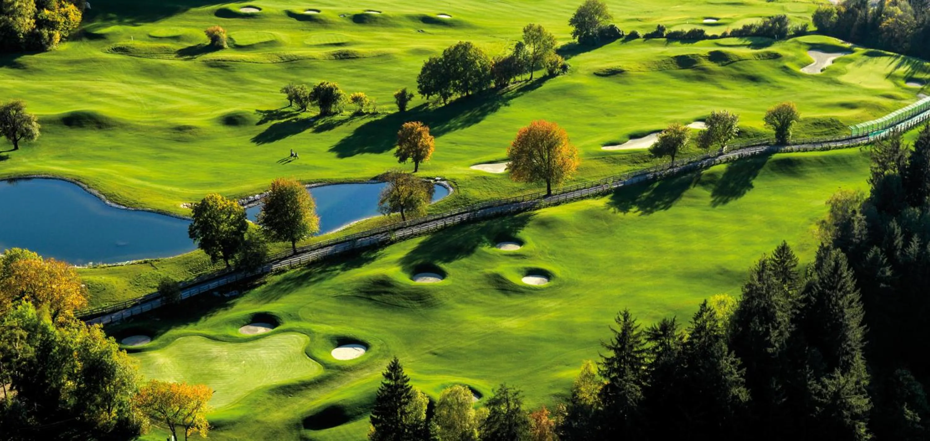 Golfcourse in Hotel Castel Oswald von Wolkenstein