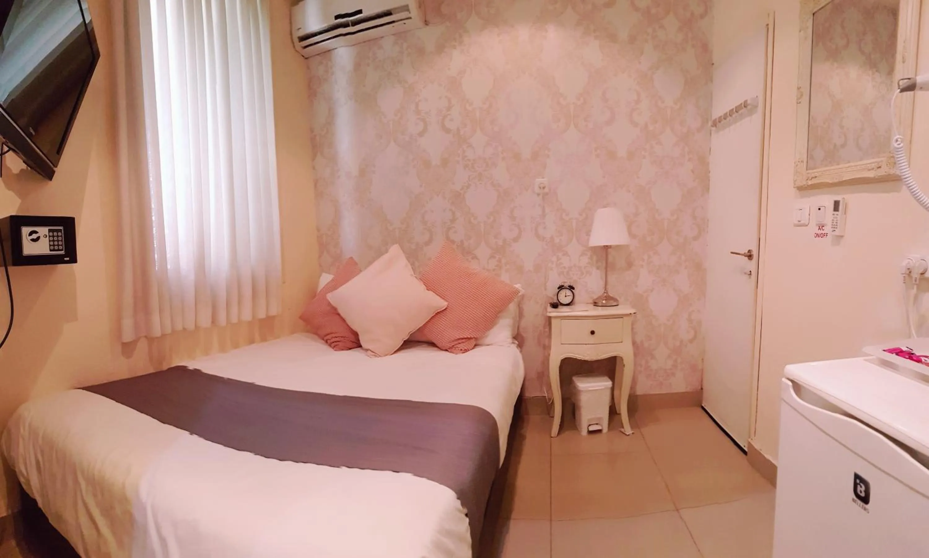 Bed in Central Hotel