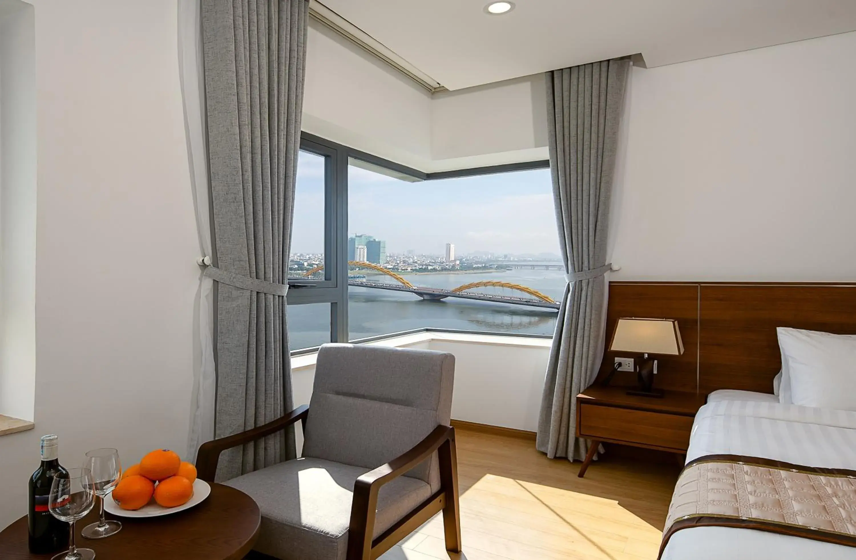 City view, Bed in Val Soleil Hotel City view, Bed in Val Soleil Hotel